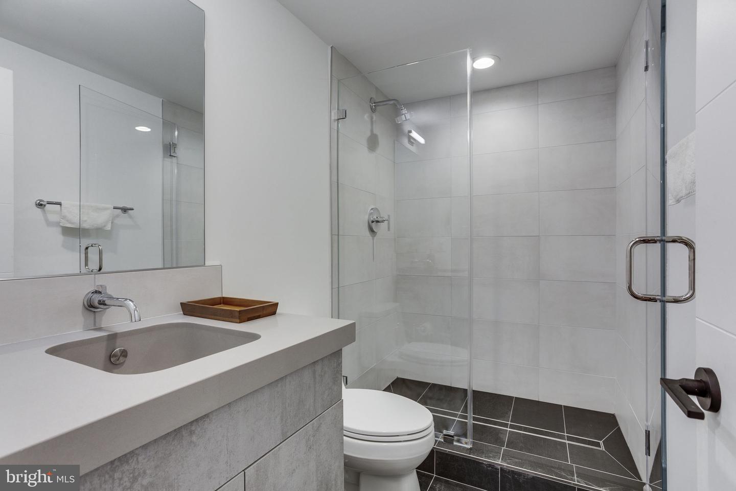6503 BROOKES HILL COURT