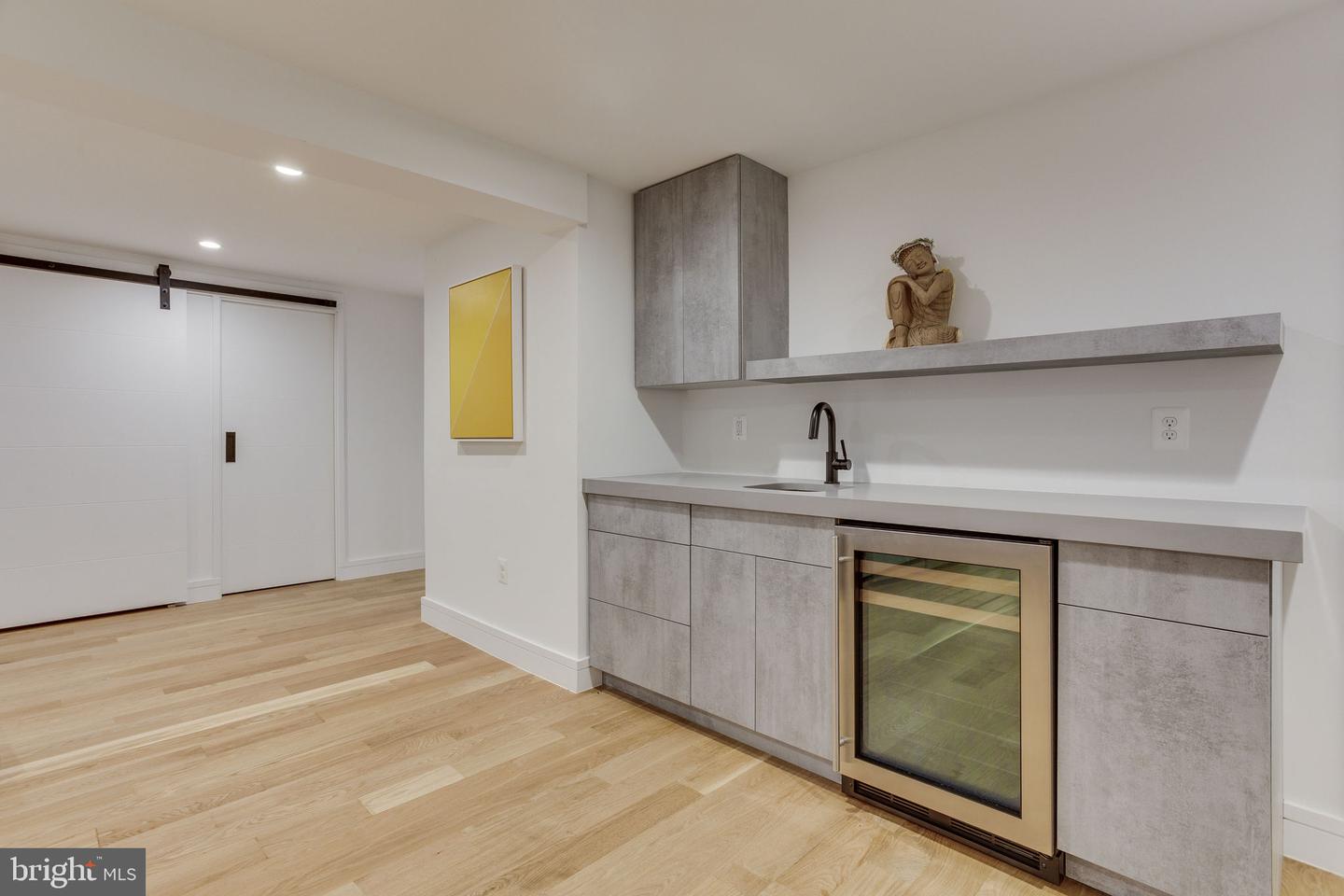 6503 BROOKES HILL COURT