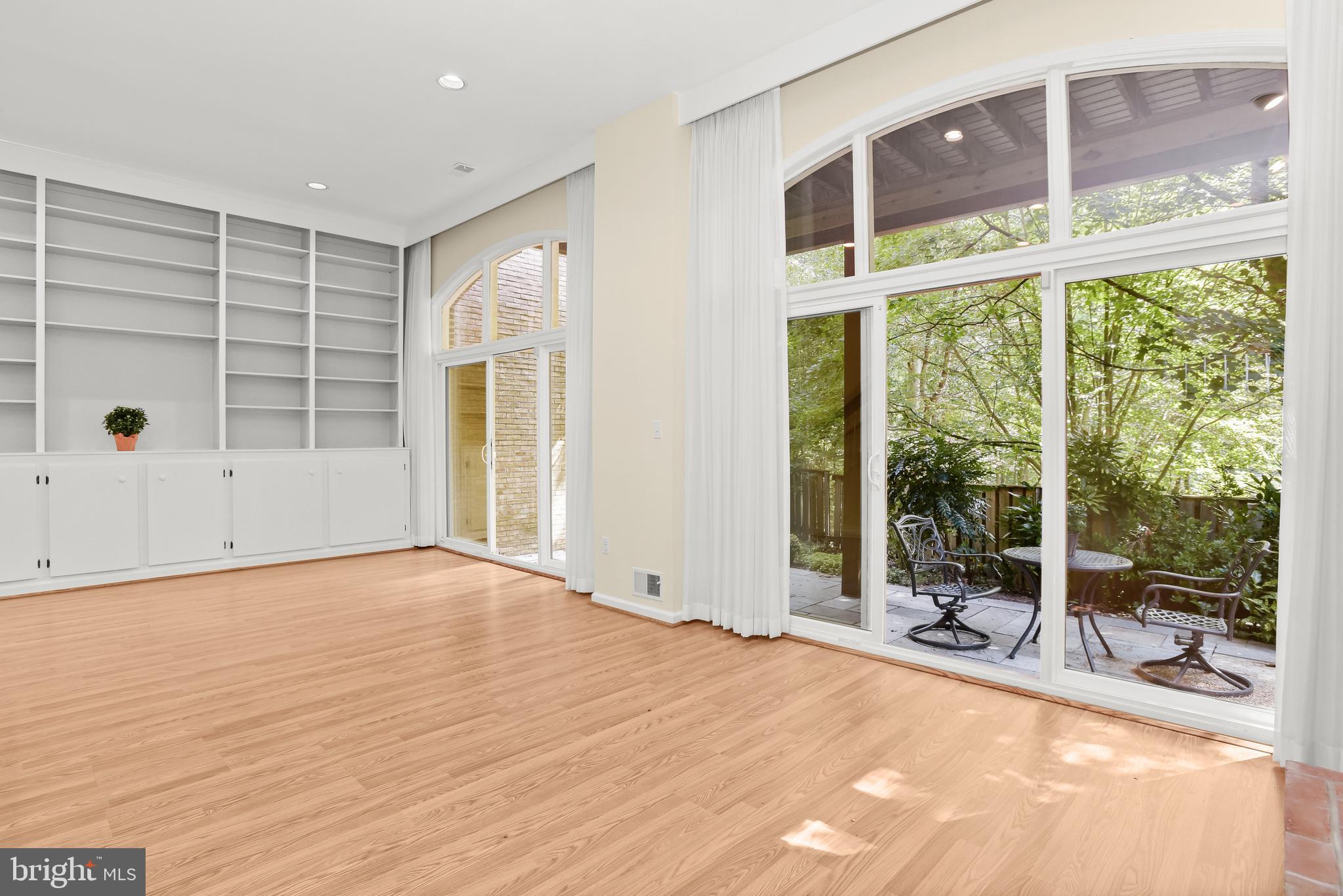 6109 Davenport TERRACE