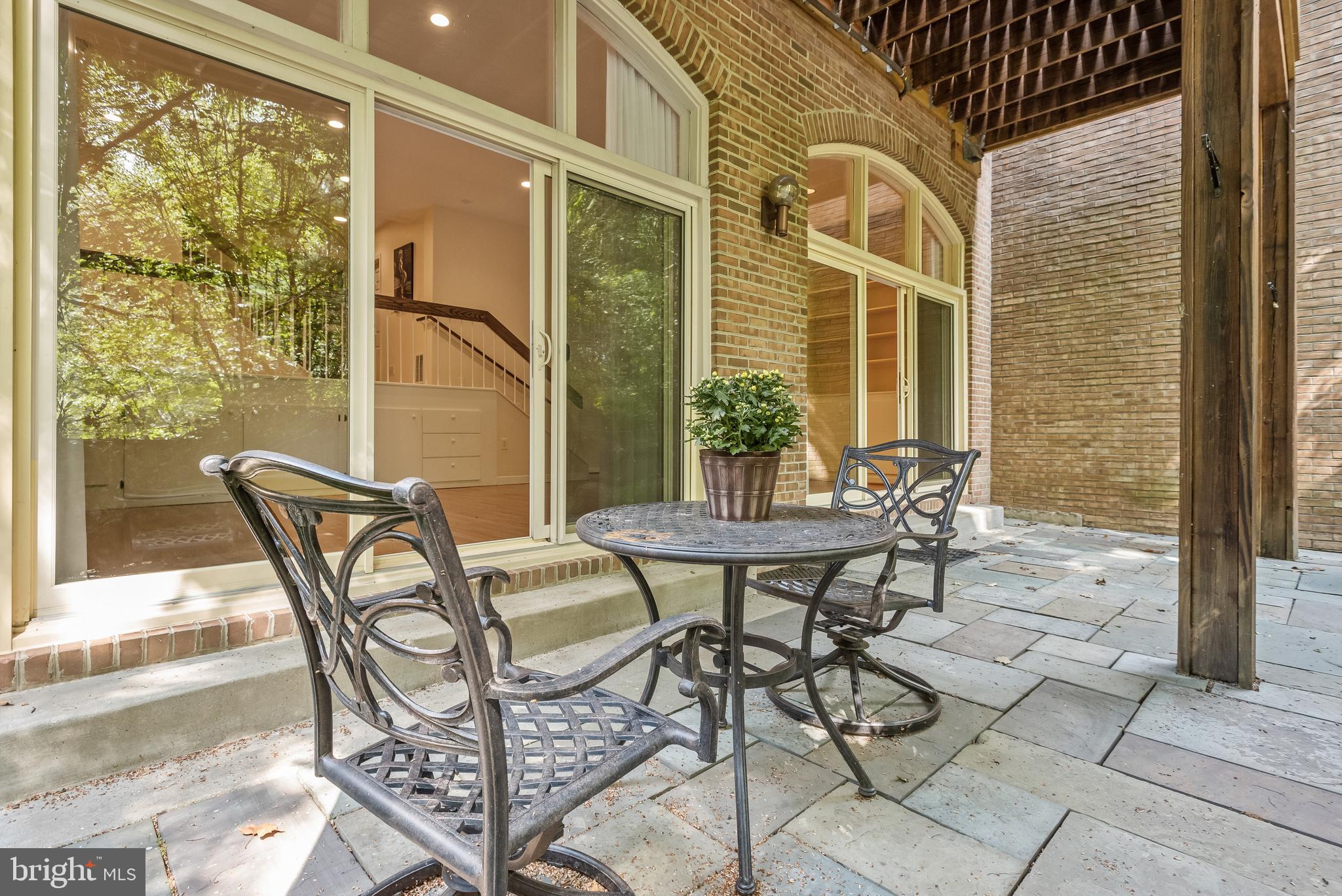 6109 Davenport TERRACE