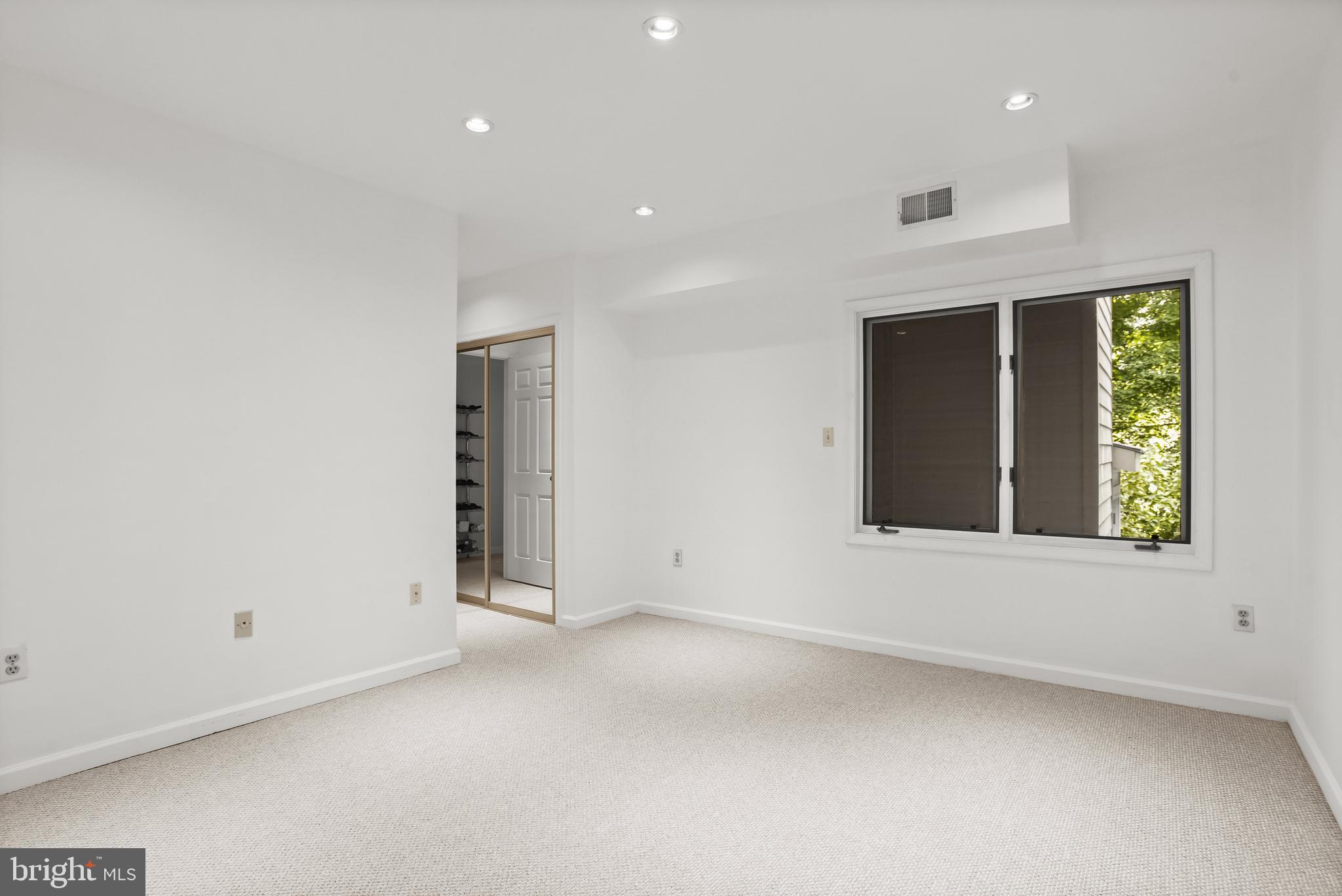 6109 Davenport TERRACE