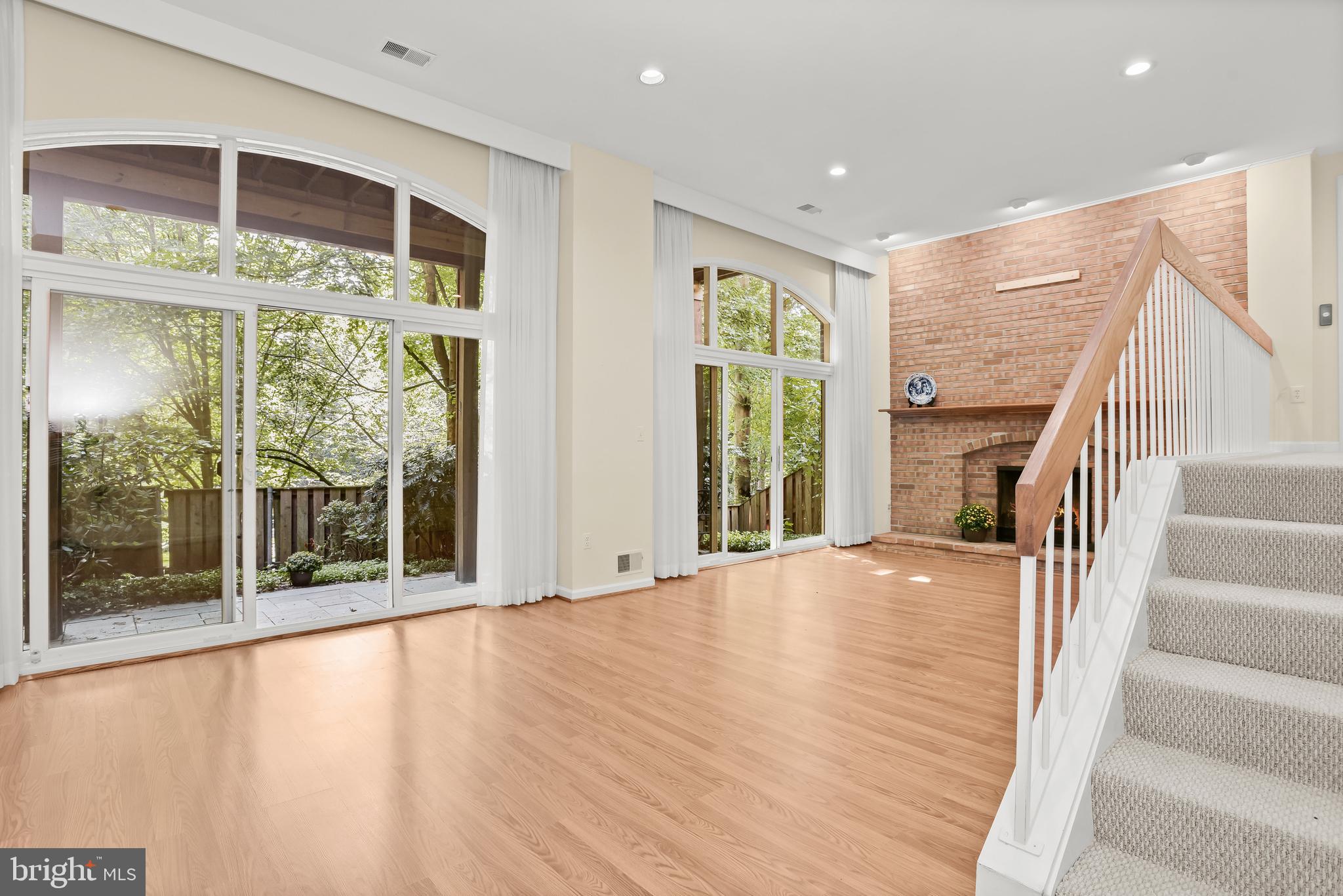 6109 Davenport TERRACE