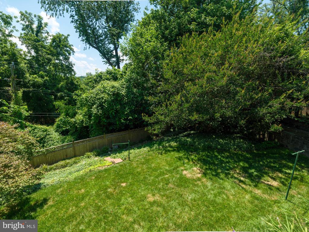 6502 Brookes Hill Ct