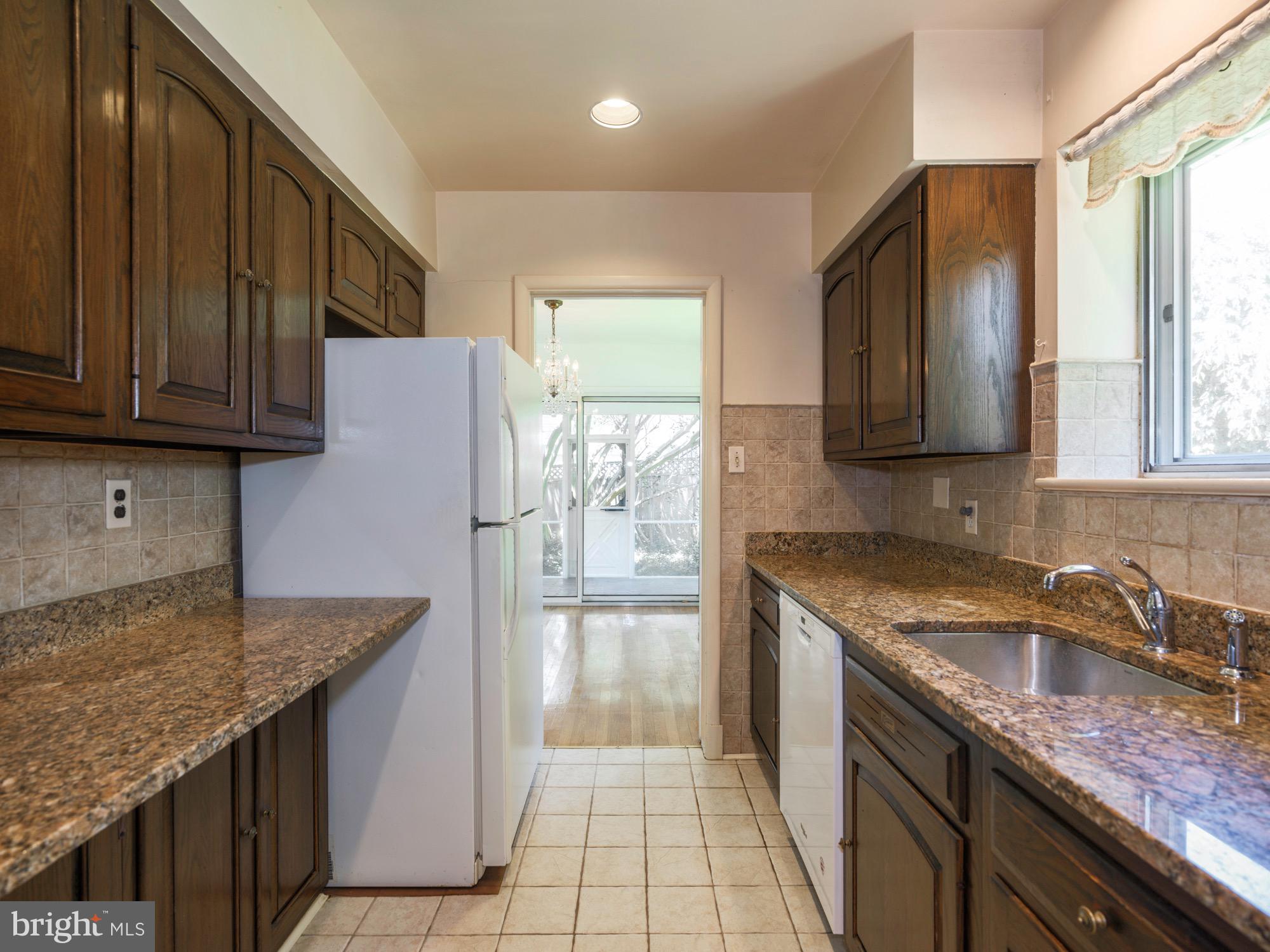 6502 Brookes Hill Ct