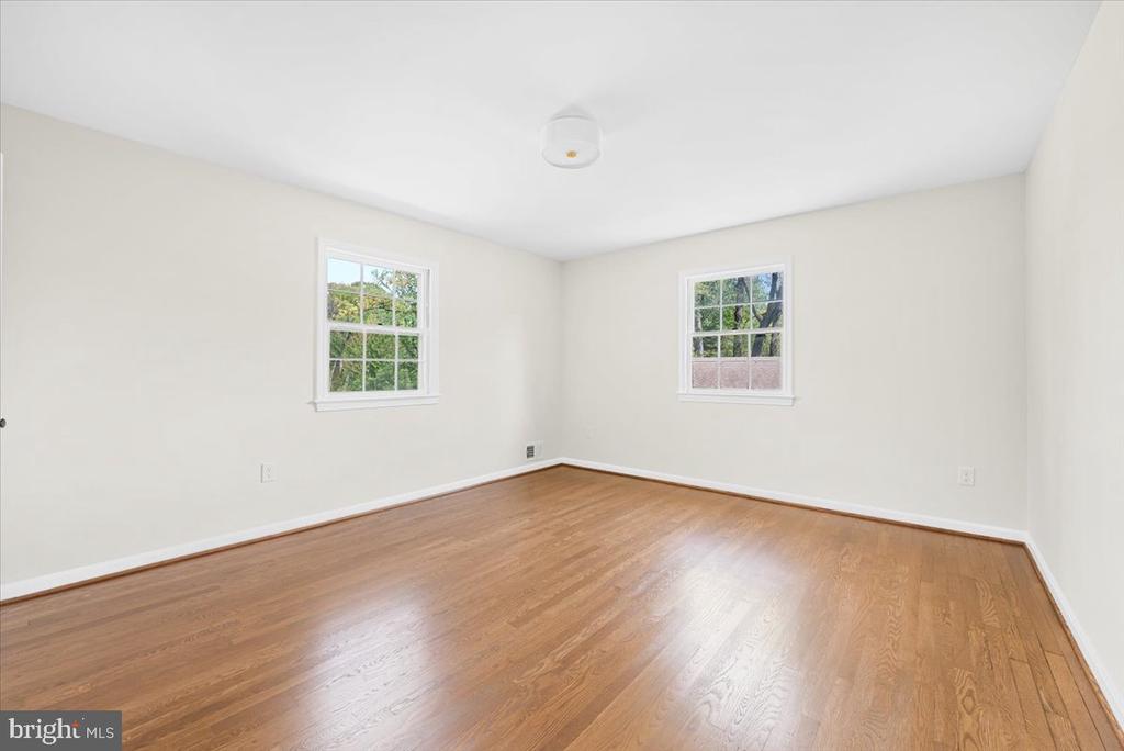 1310 MIDWOOD PLACE