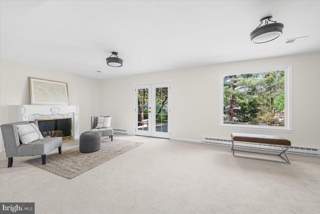 1310 MIDWOOD PLACE