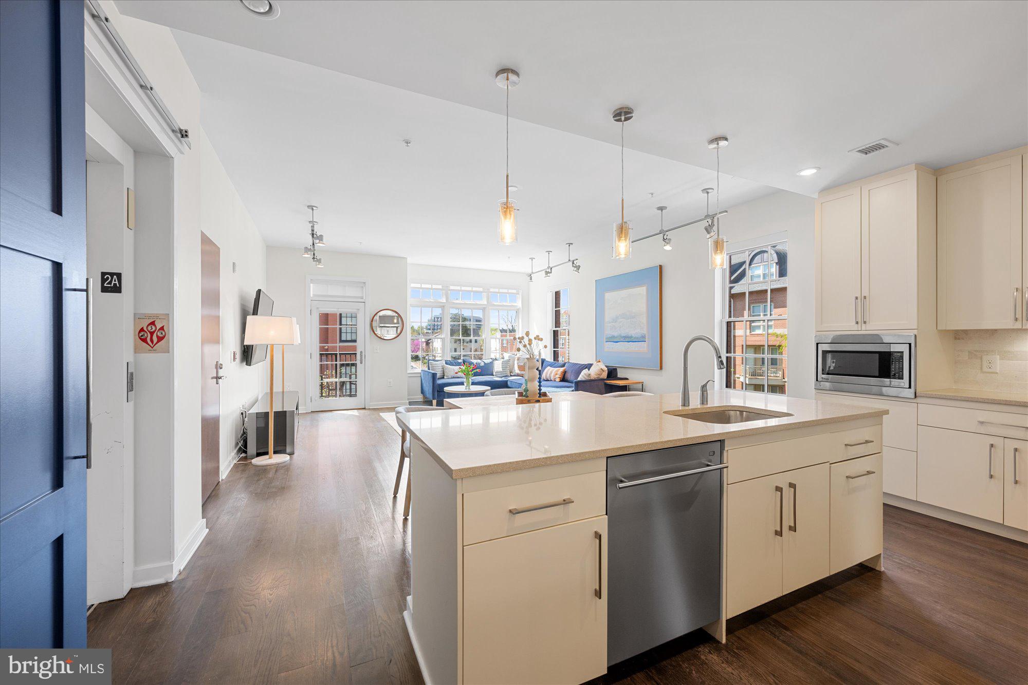 1700 Clarendon Blvd #154