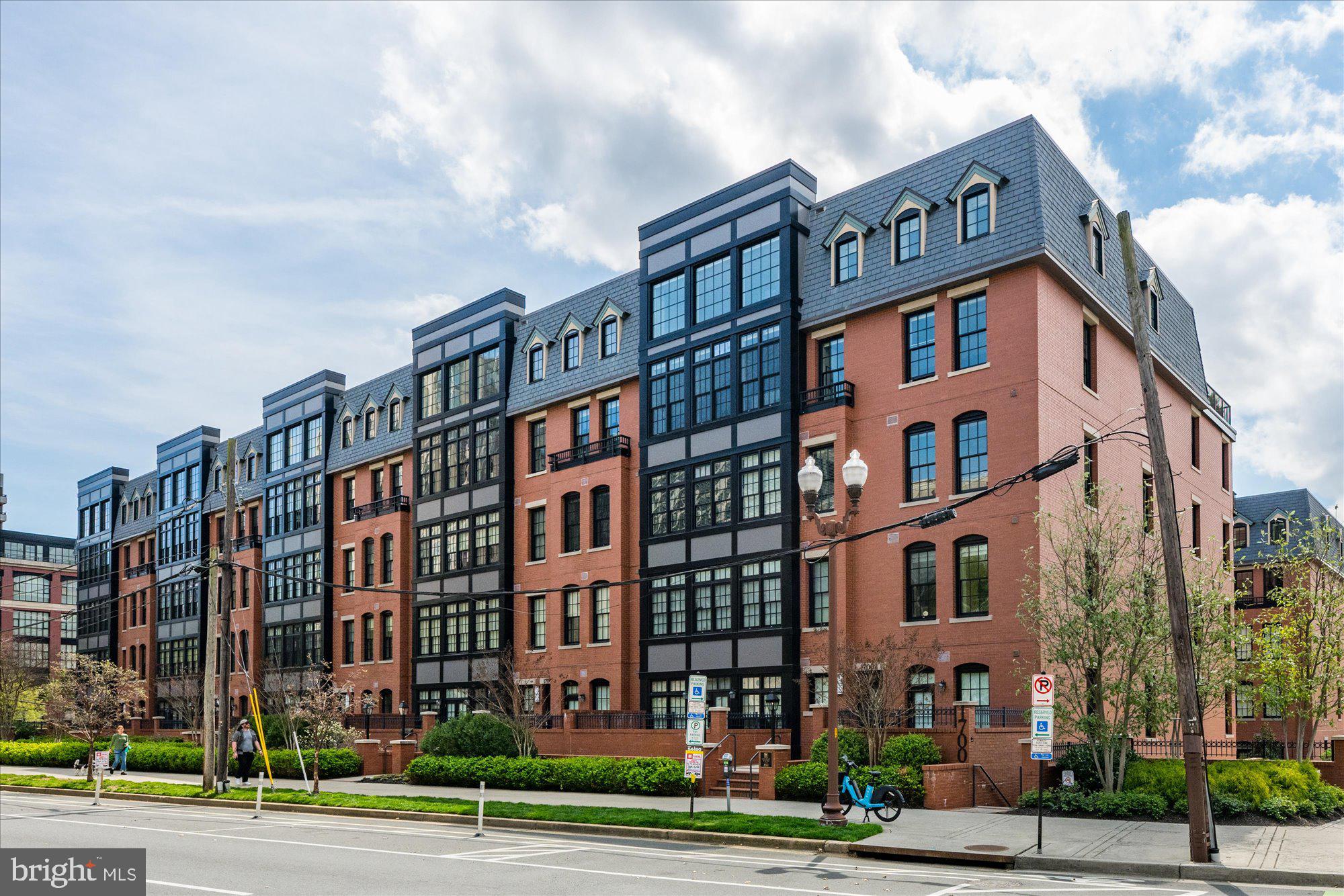 1700 Clarendon Blvd #154