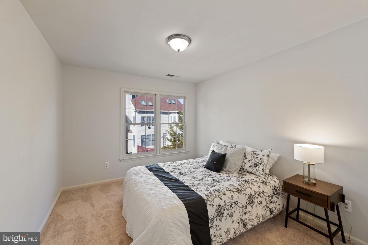 6512 LEGEND GATE PLACE