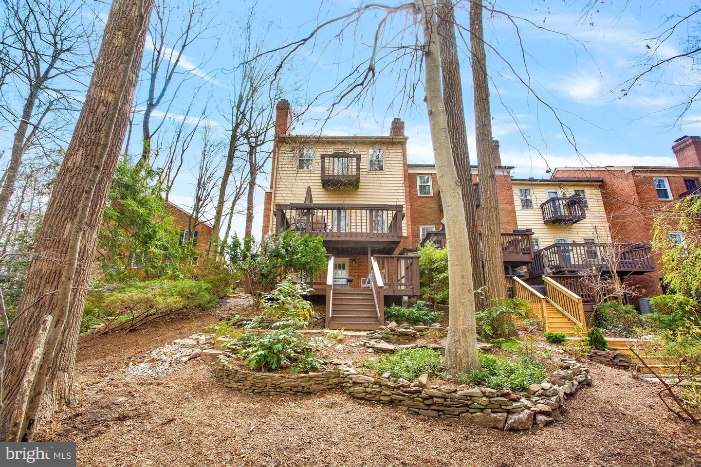 7994 HIDDEN BRIDGE DRIVE