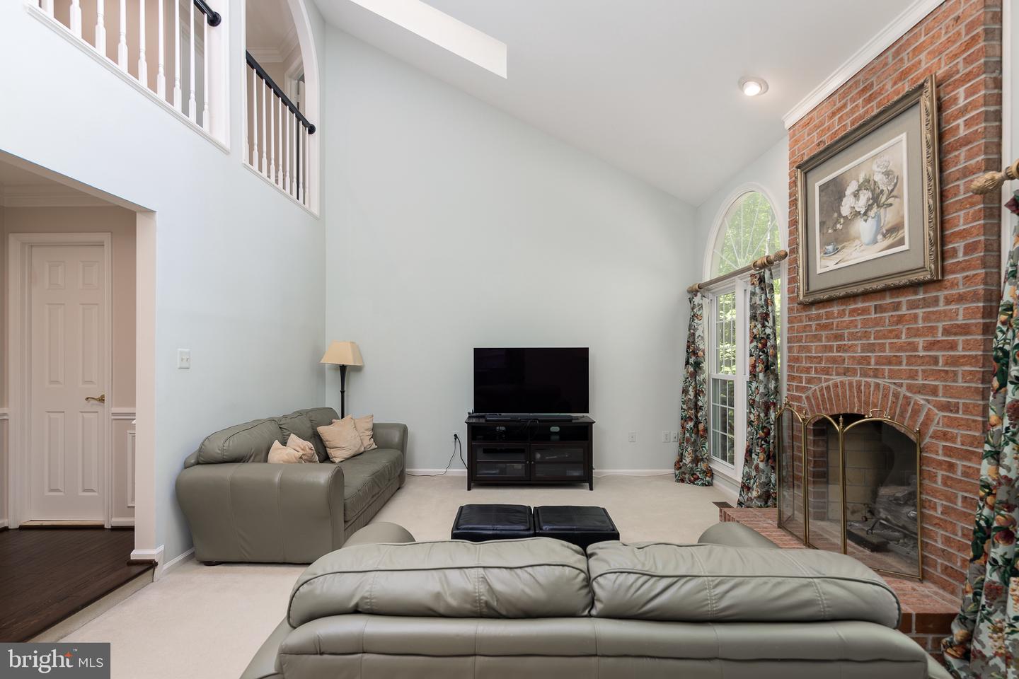 10664 CANTERBERRY ROAD