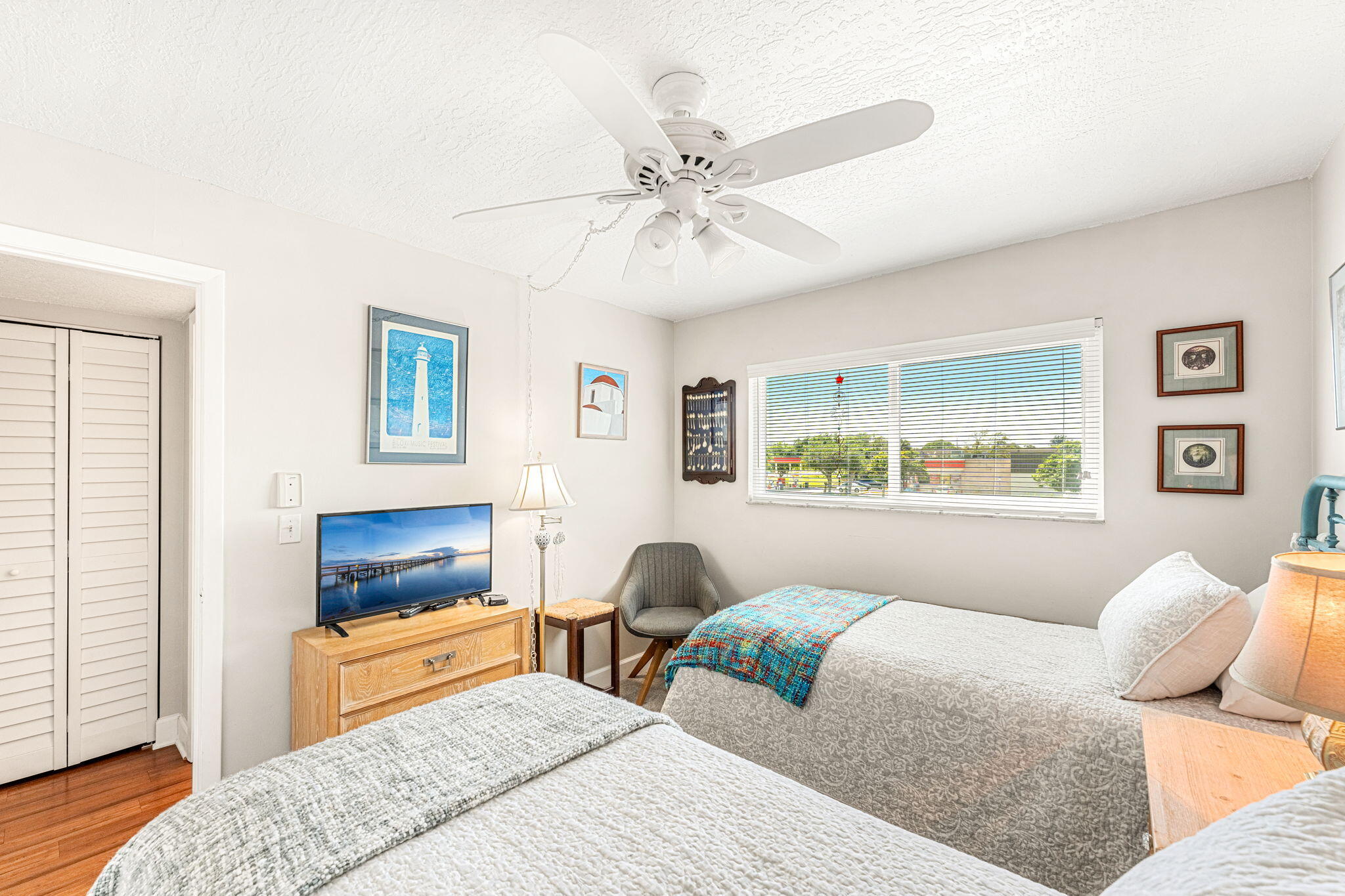 3150 N Harbor City Boulevard, 243