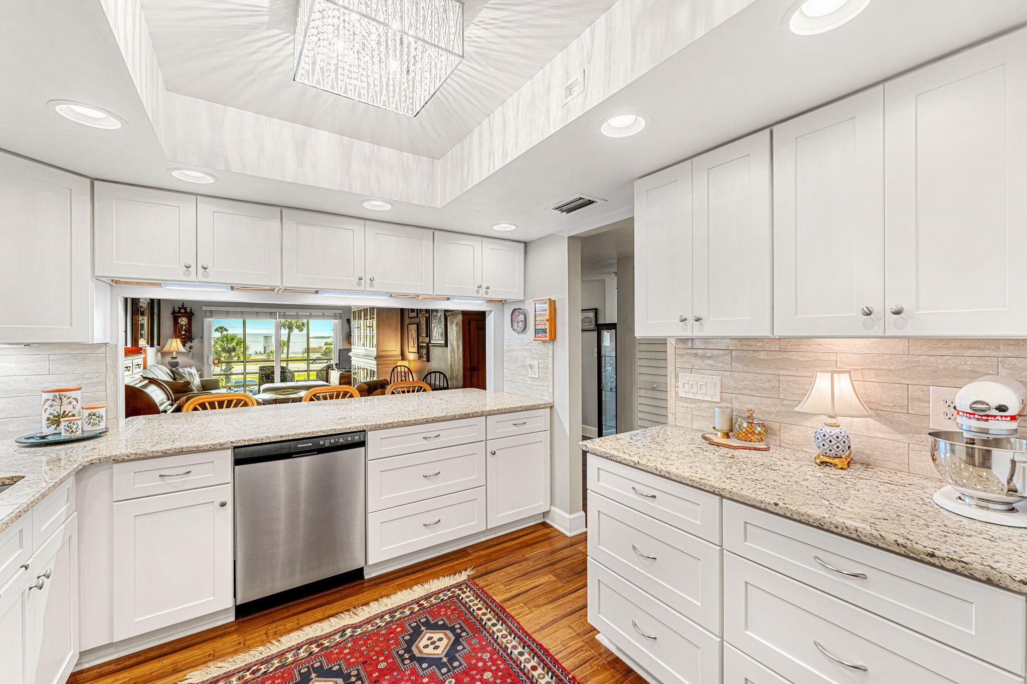3150 N Harbor City Boulevard, 243