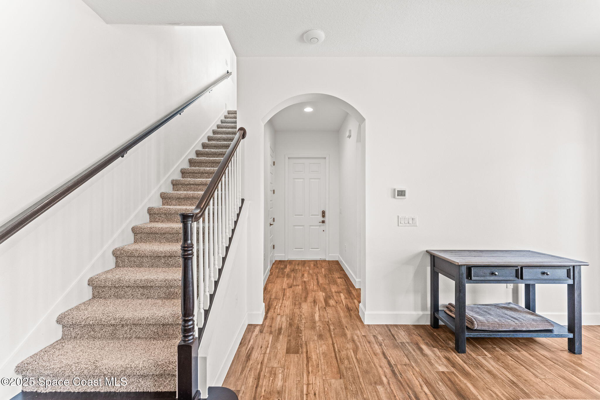 8476 Lyside Drive