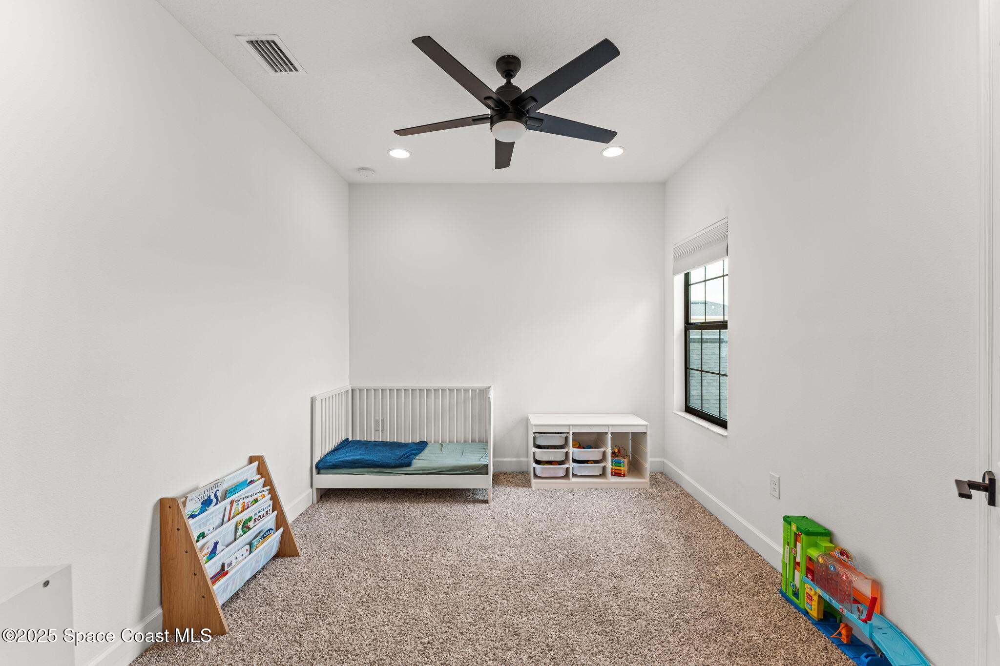 8476 Lyside Drive