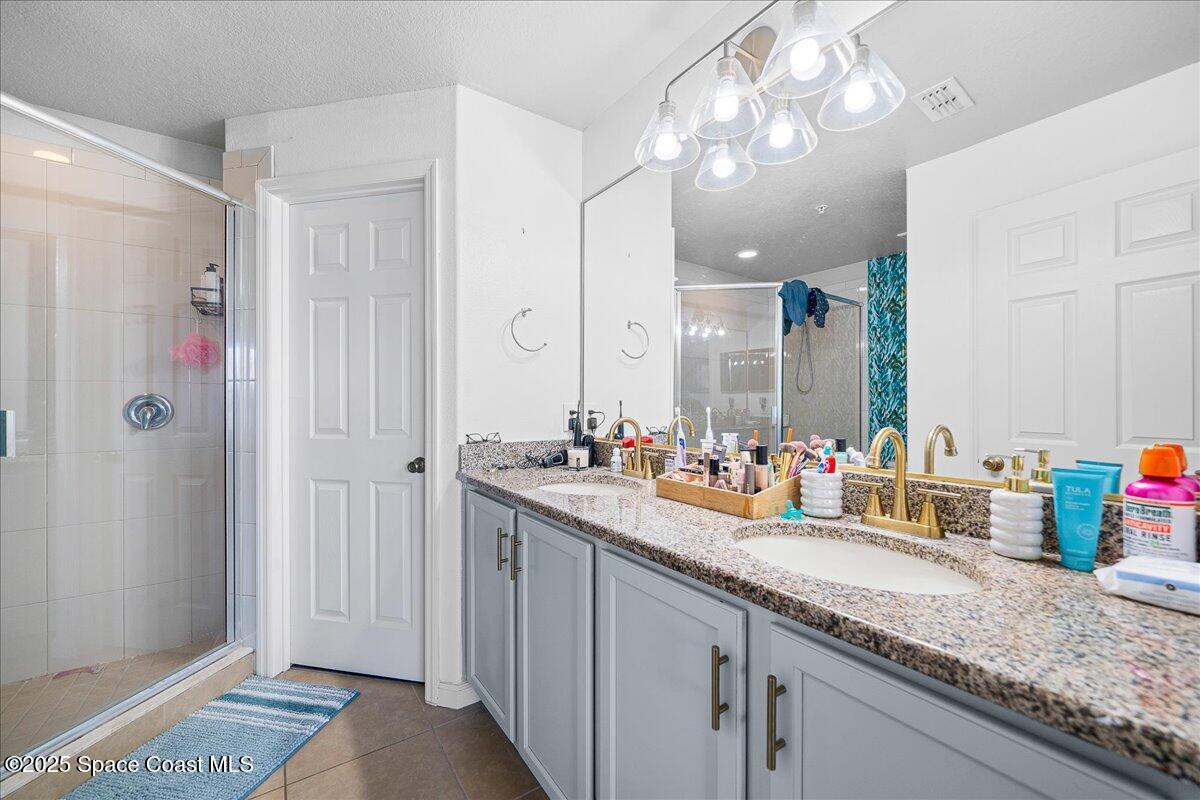 1410 Lara Circle, 104
