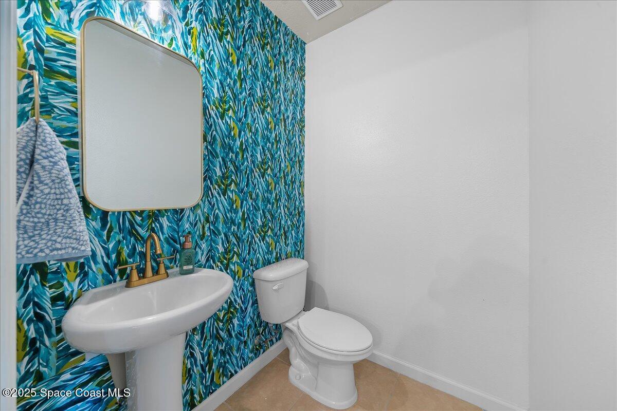 1410 Lara Circle, 104