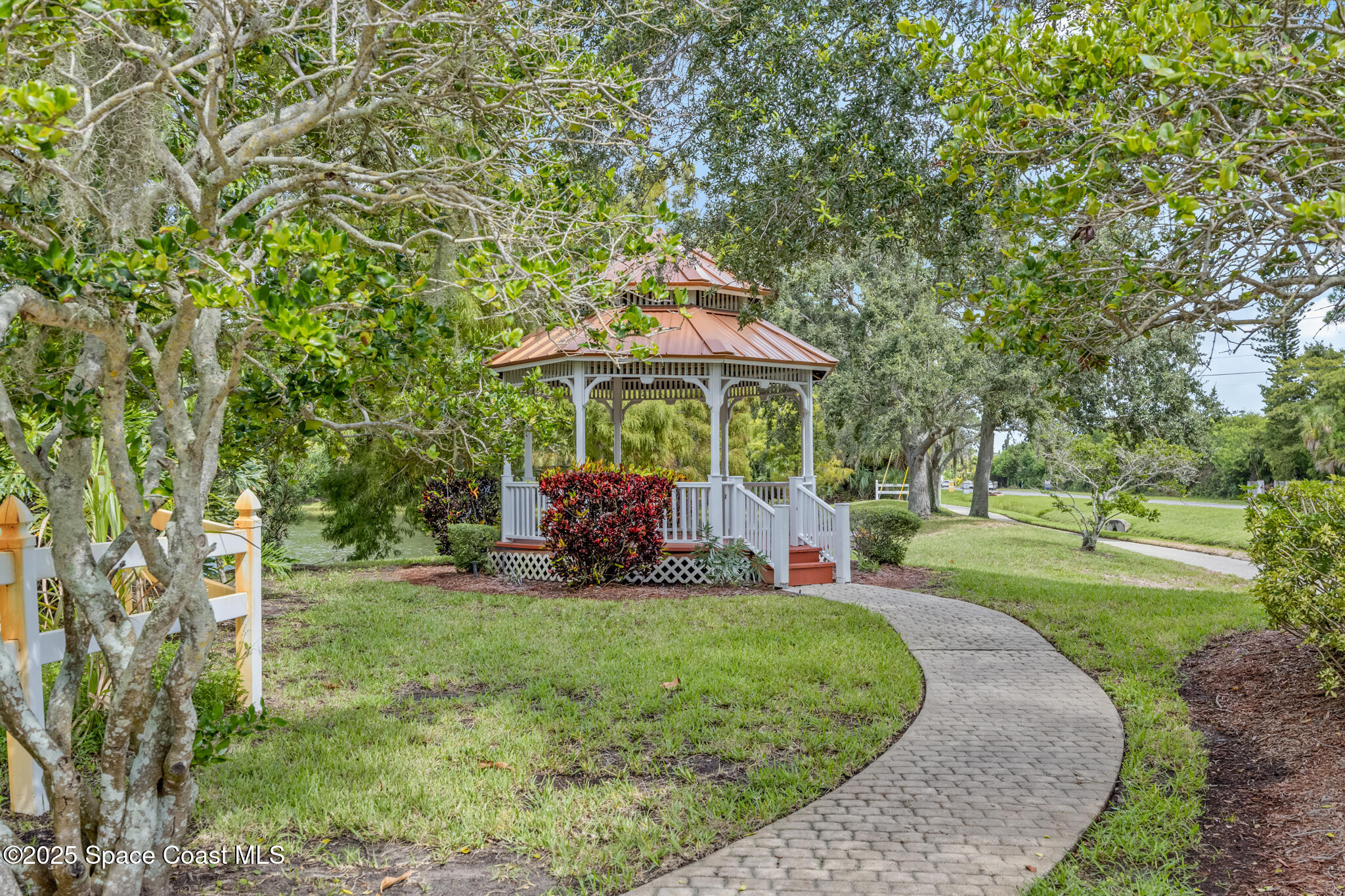 1005 Old Parsonage Drive