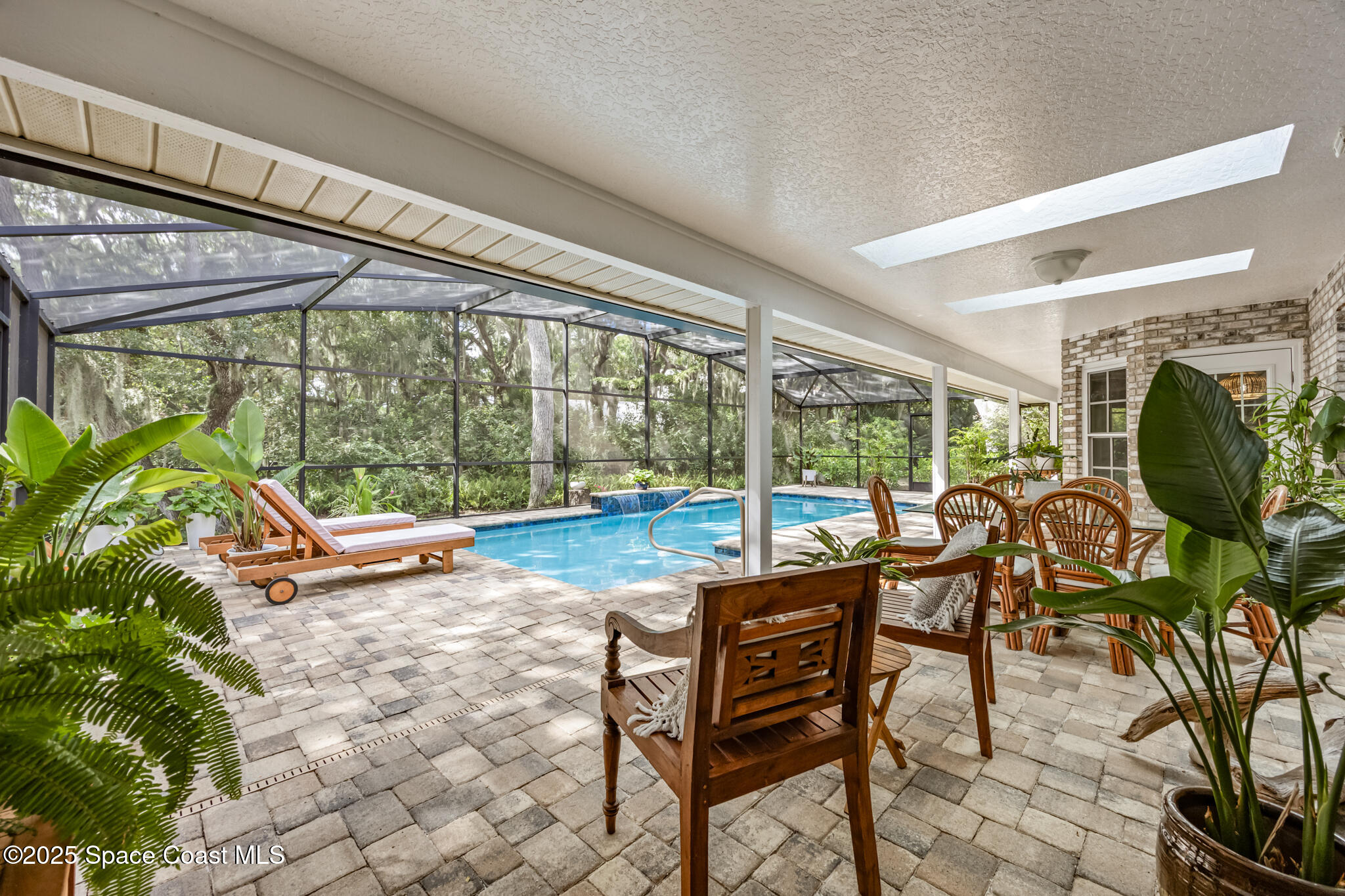 1005 Old Parsonage Drive