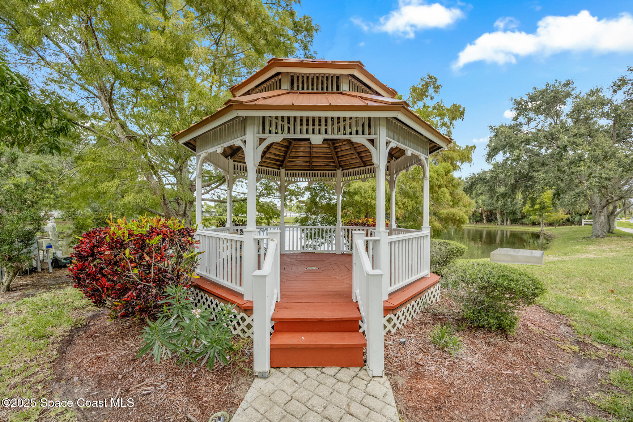 1005 Old Parsonage Drive