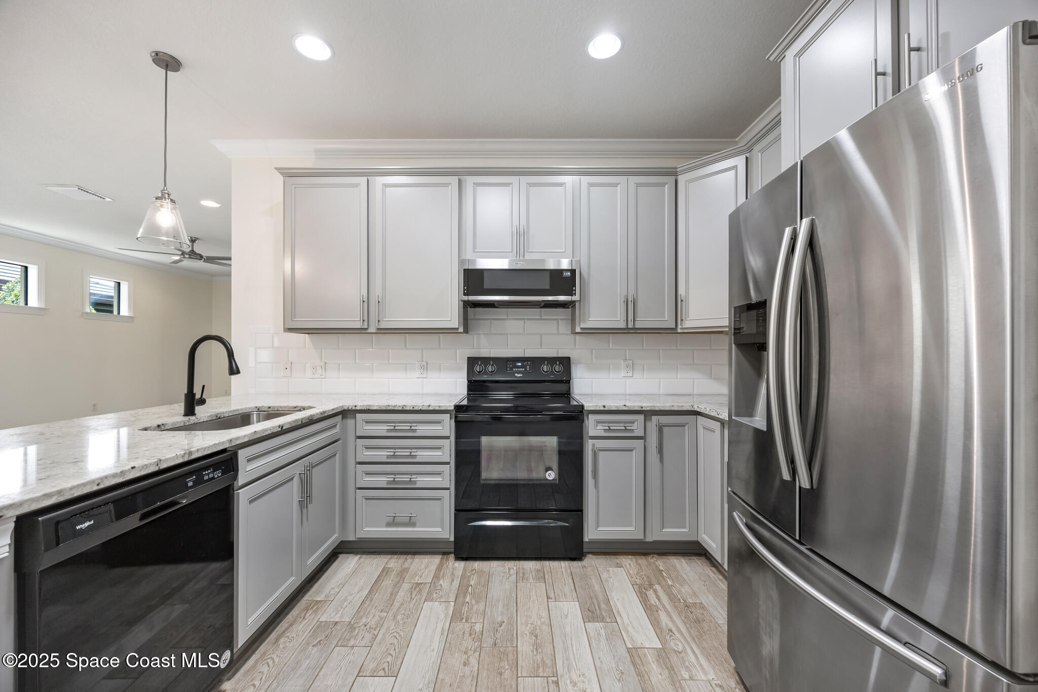 4487 Beauty Leaf Circle