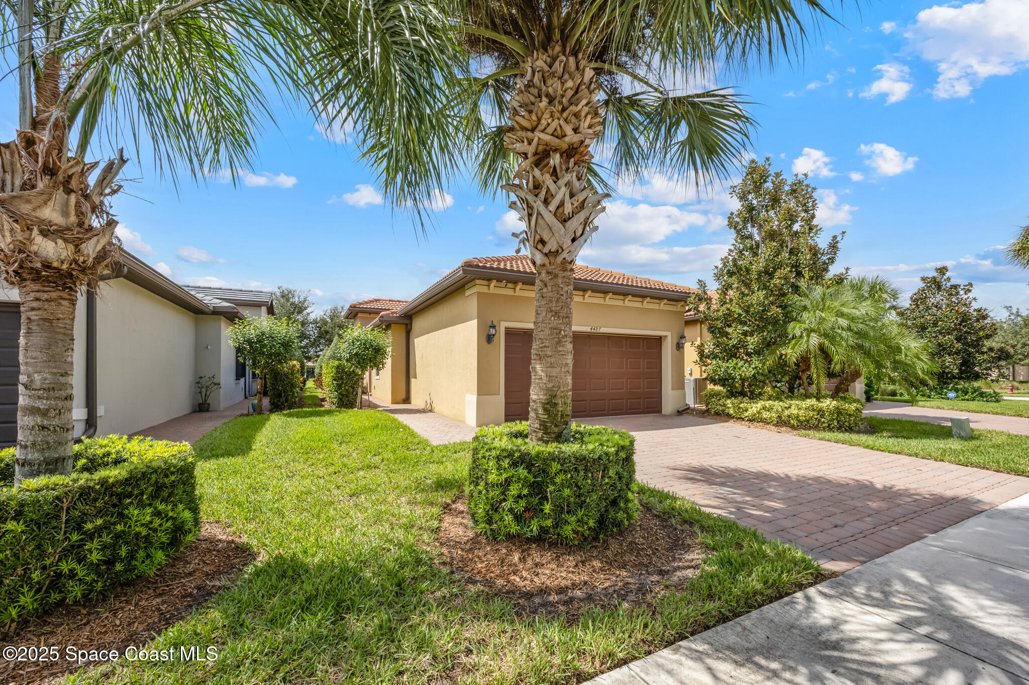 4487 Beauty Leaf Circle