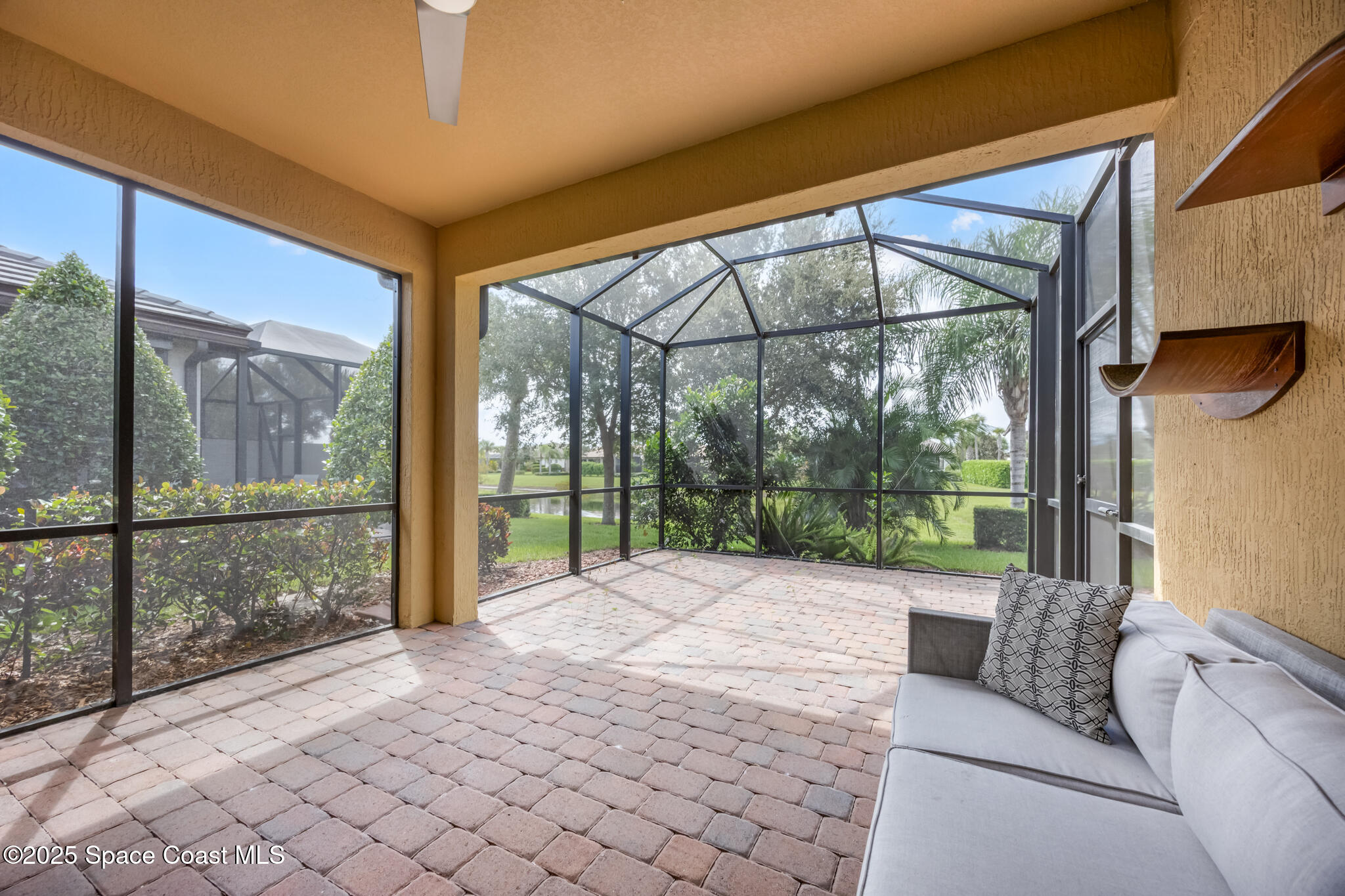 4487 Beauty Leaf Circle