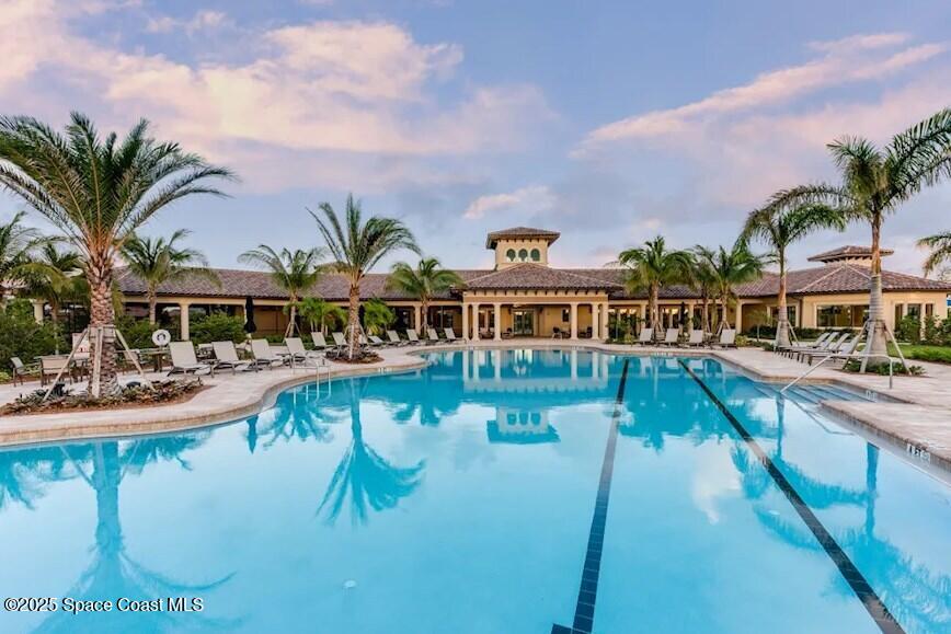 4487 Beauty Leaf Circle