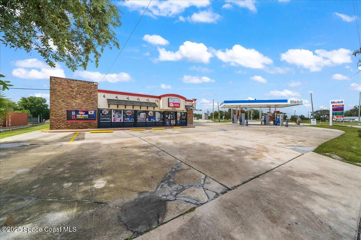 2009 N Cocoa Boulevard
