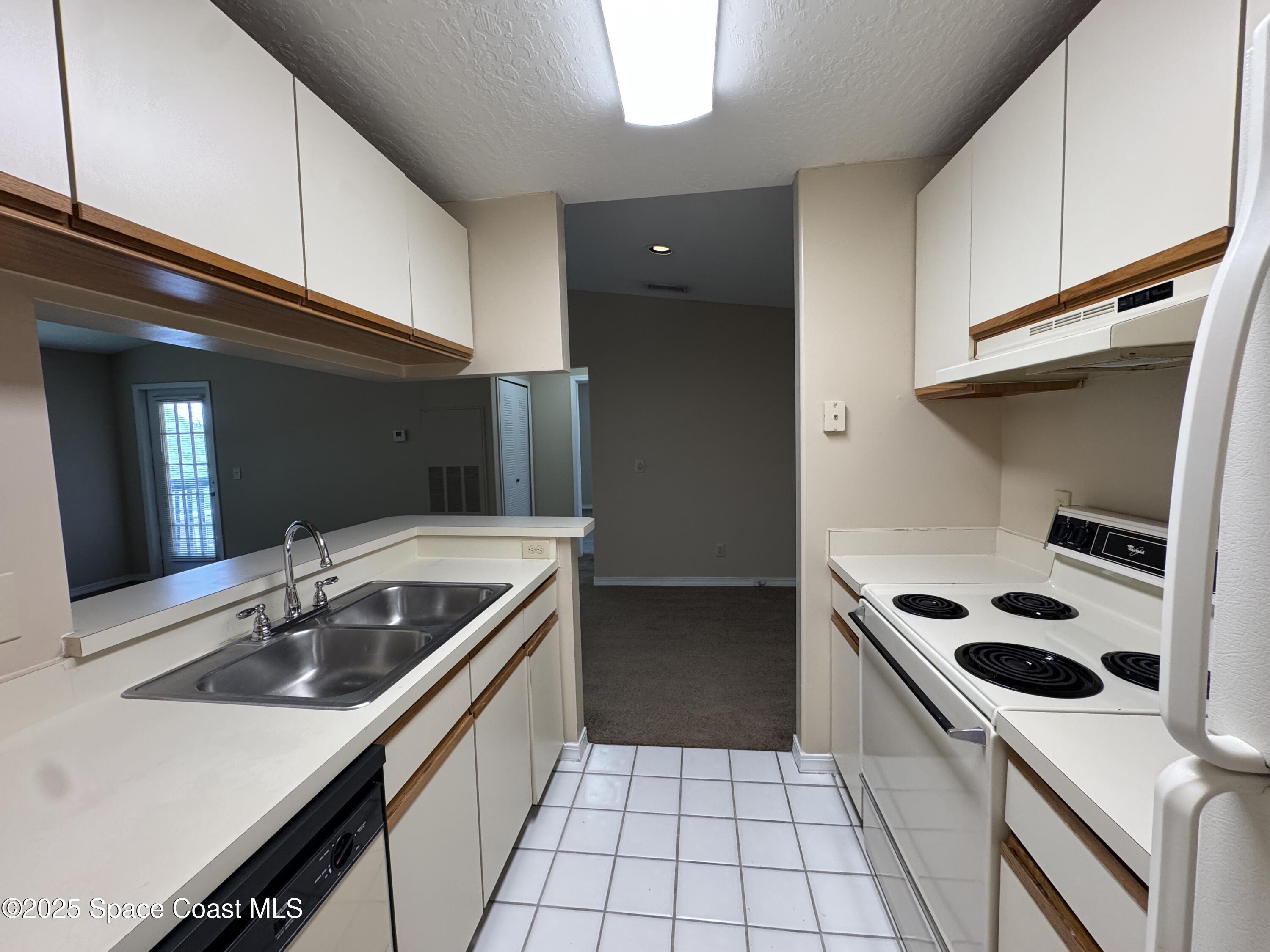 7667 N Wickham Road 824