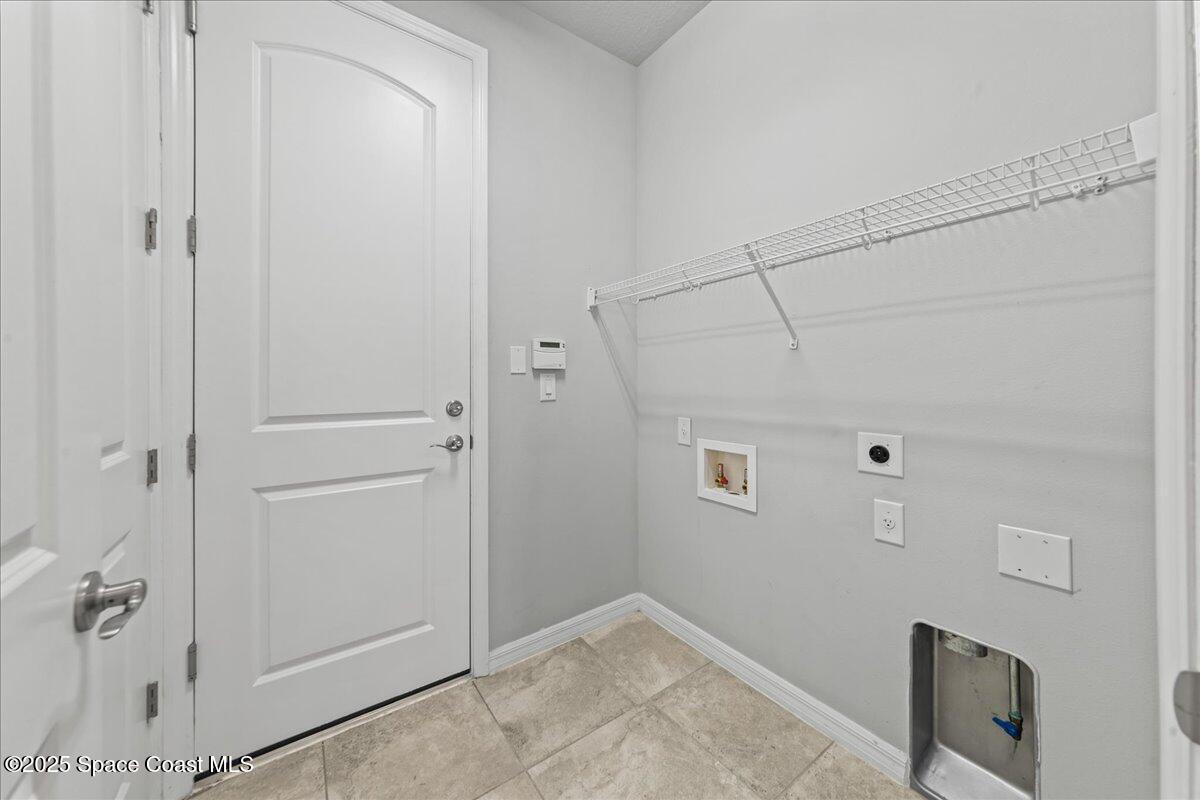 7823 Loren Cove Drive