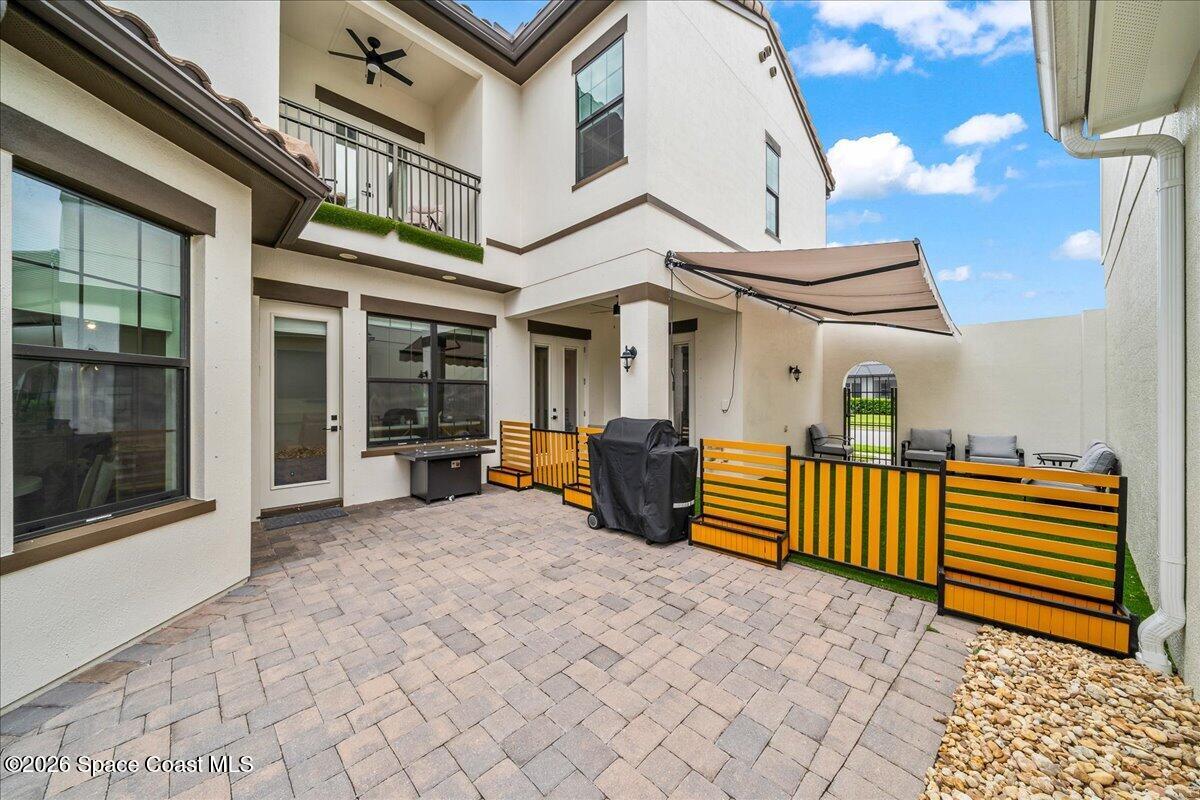 8476 Lyside Drive