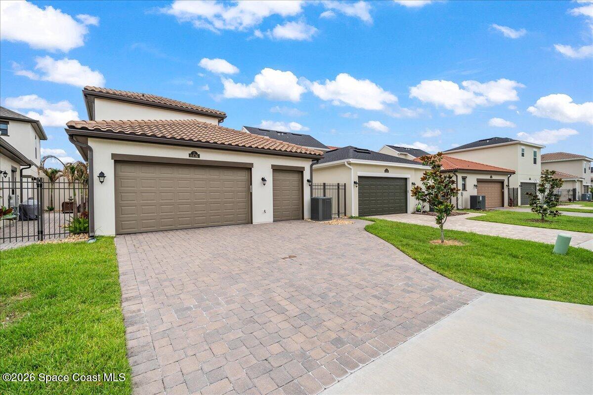 8476 Lyside Drive