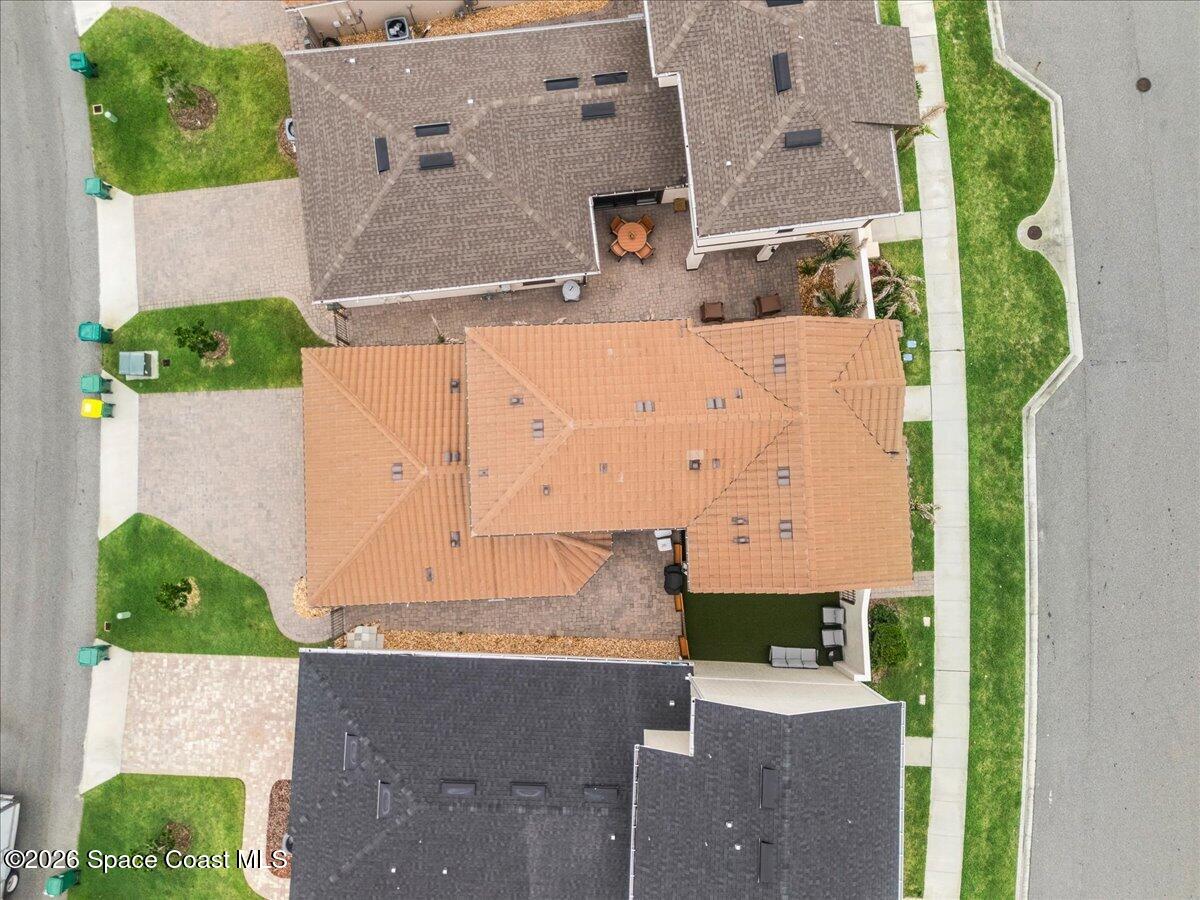 8476 Lyside Drive