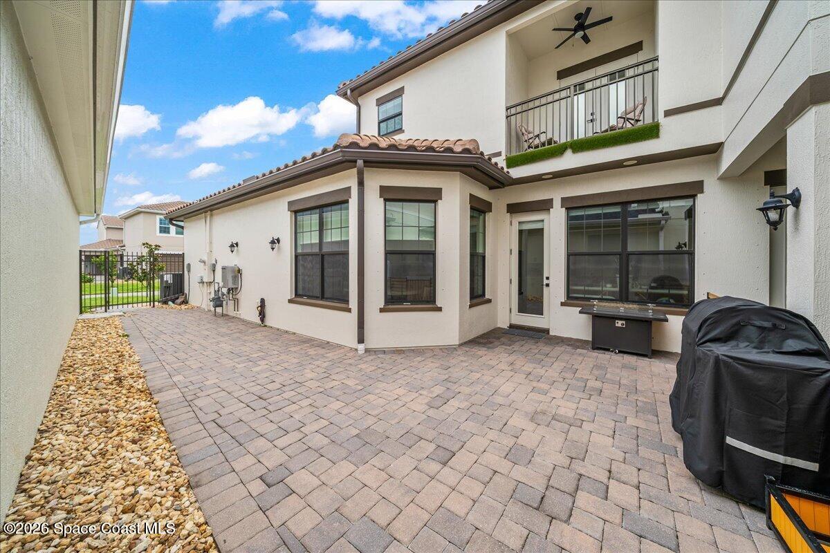 8476 Lyside Drive