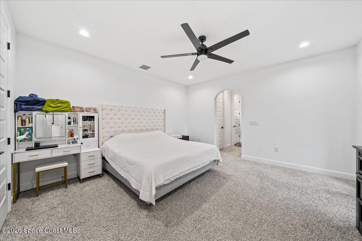 8476 Lyside Drive