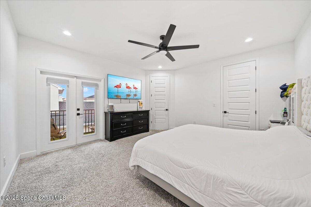 8476 Lyside Drive