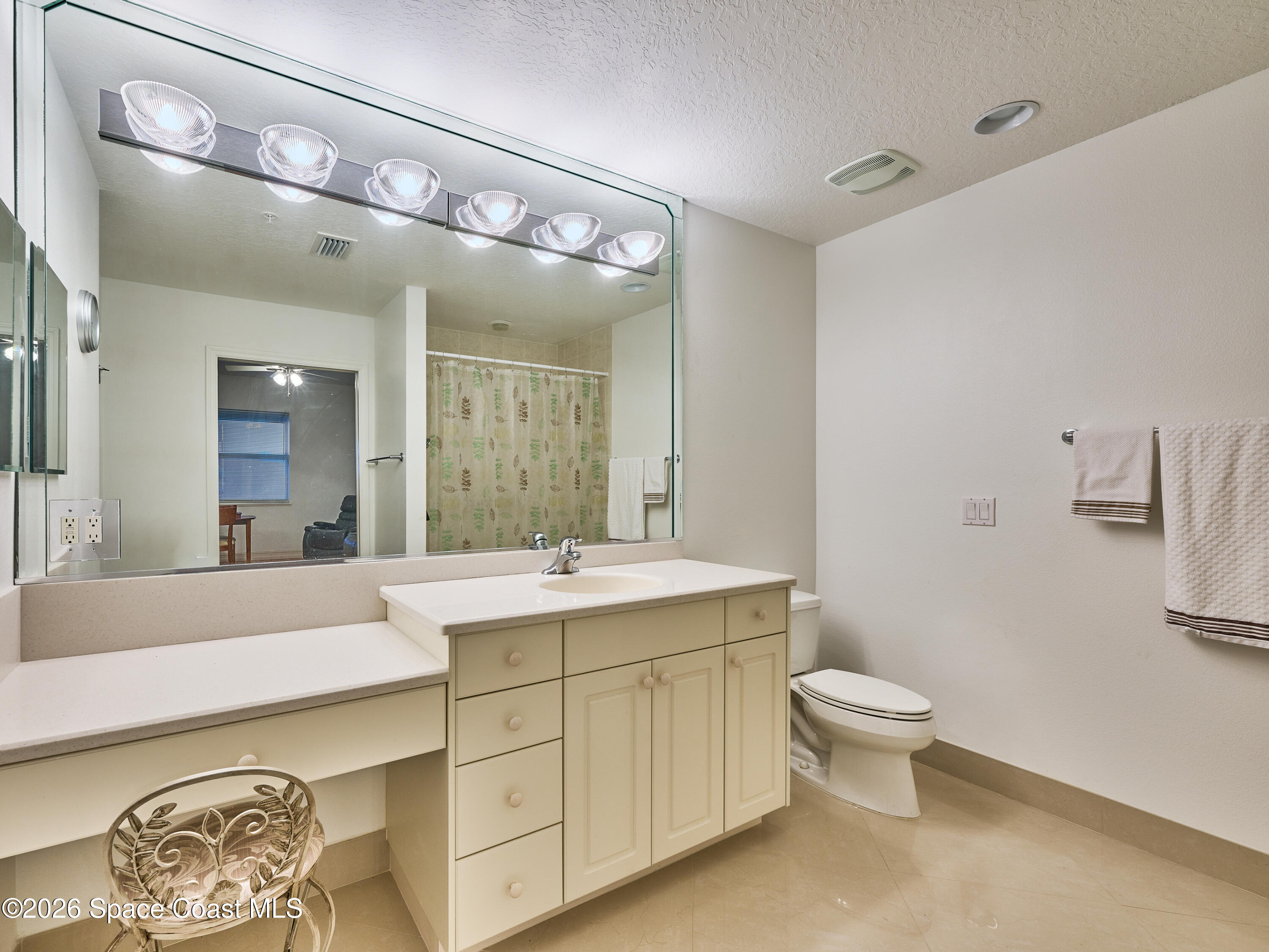 5 Indian River Avenue 1204