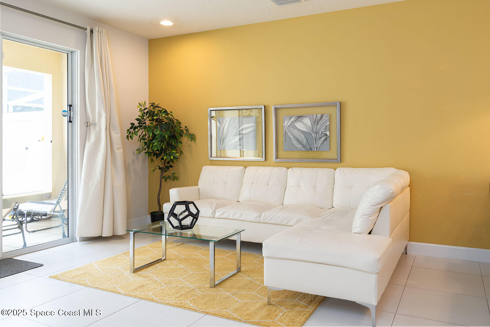1653 Retreat Circle