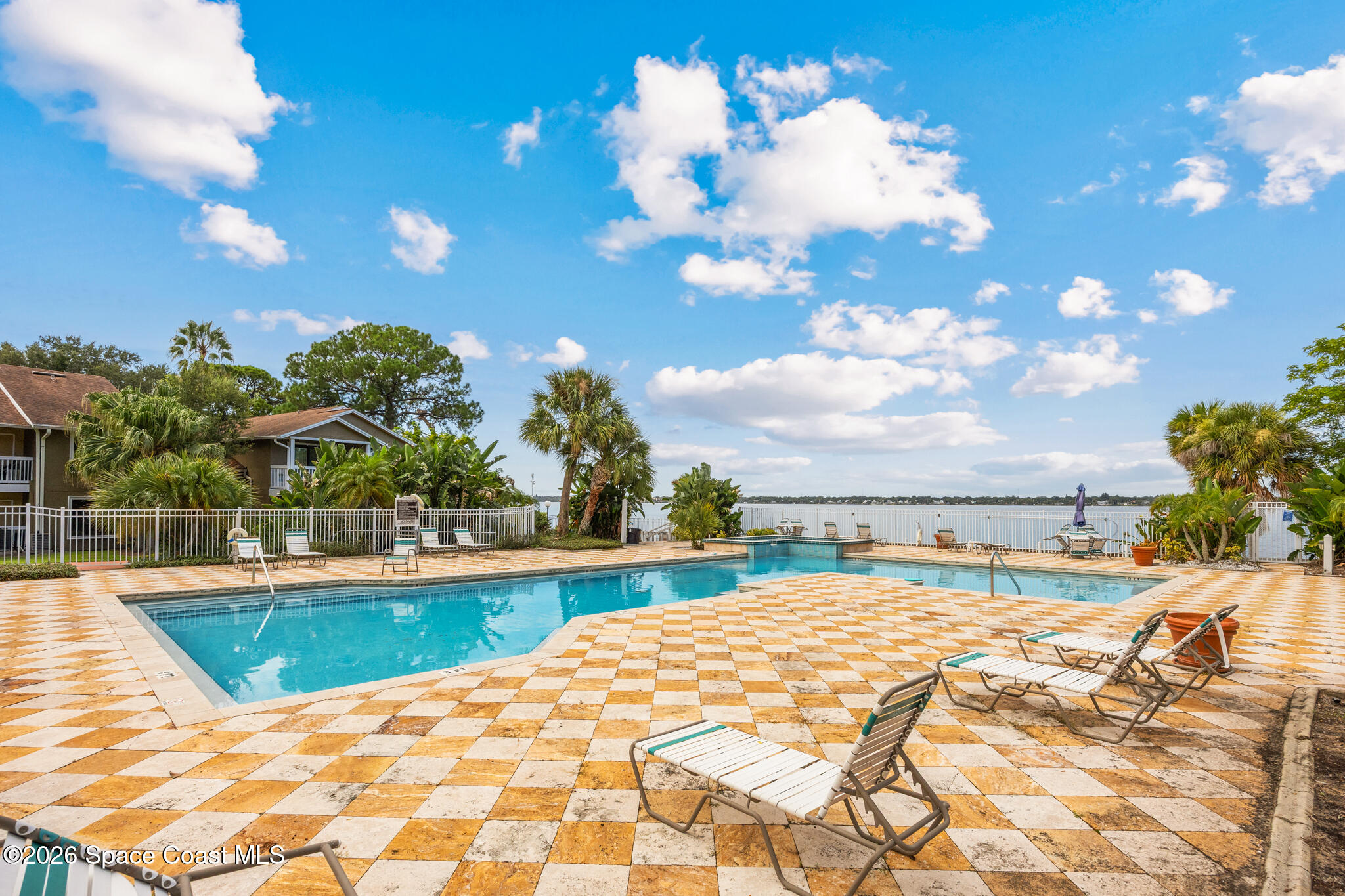 225 S Tropical Trail 624