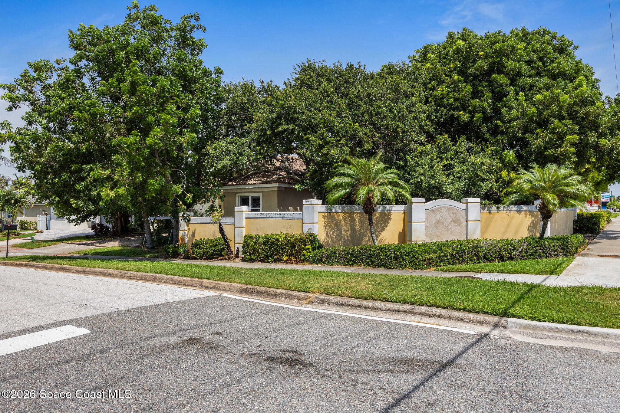 121 Seminole Lane