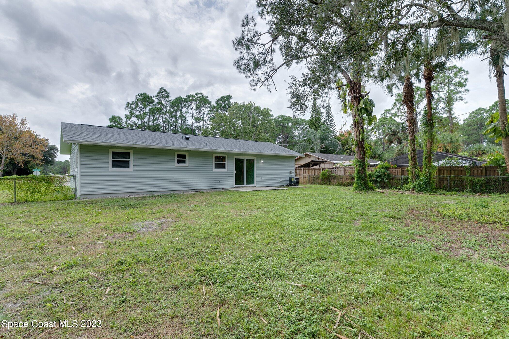 381 Wellwood Street SW