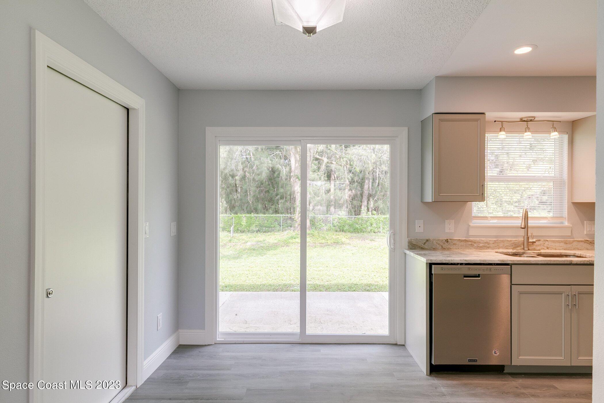 381 Wellwood Street SW