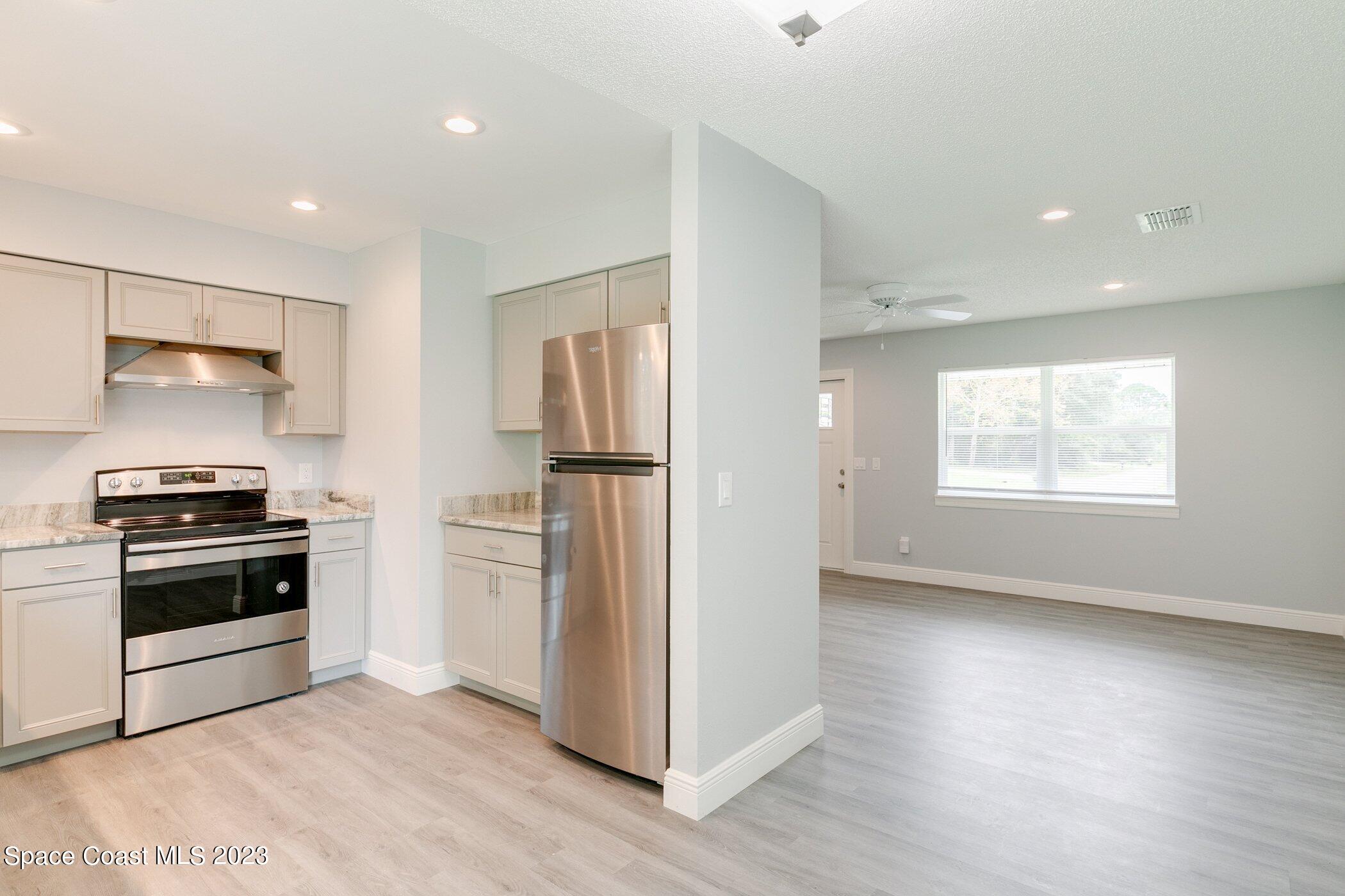 381 Wellwood Street SW