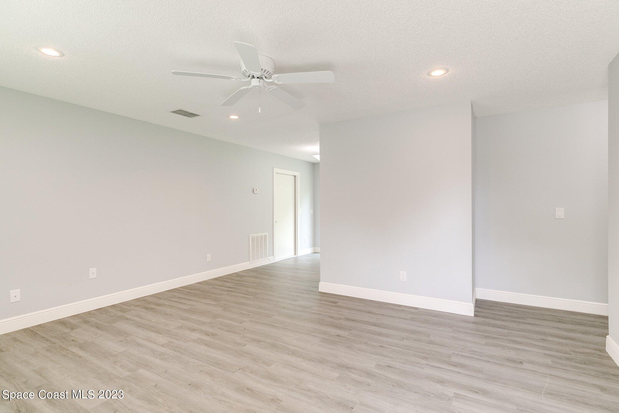 381 Wellwood Street SW