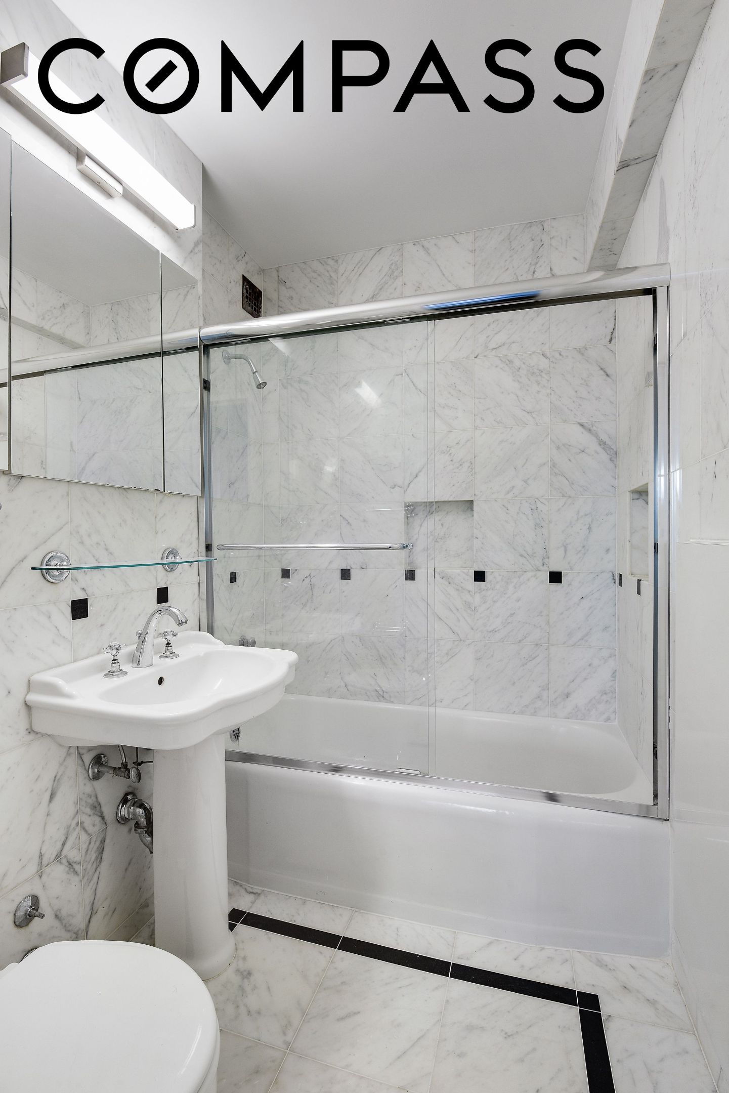 150 E 61st Street 5C
