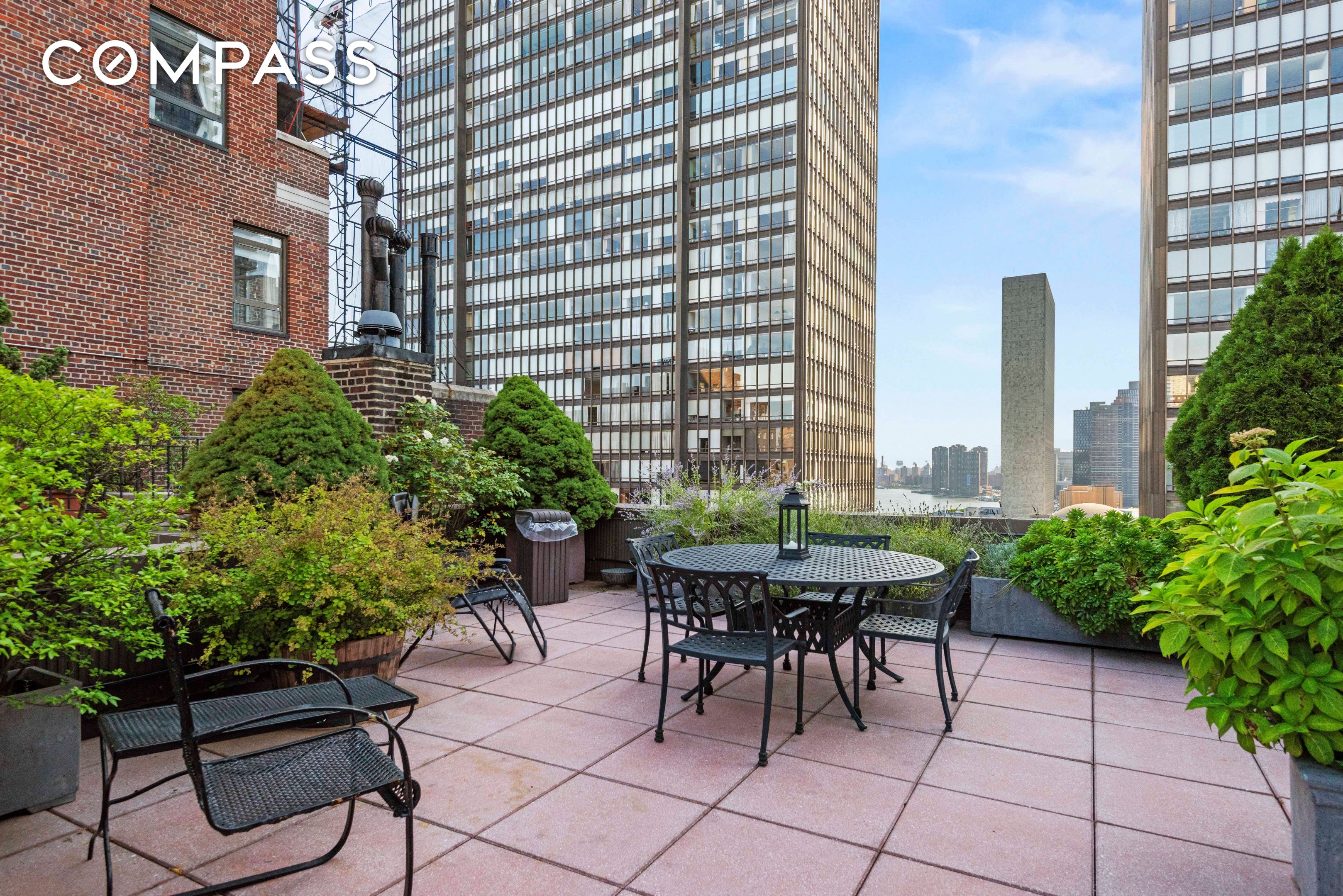 10 Mitchell Place 12B