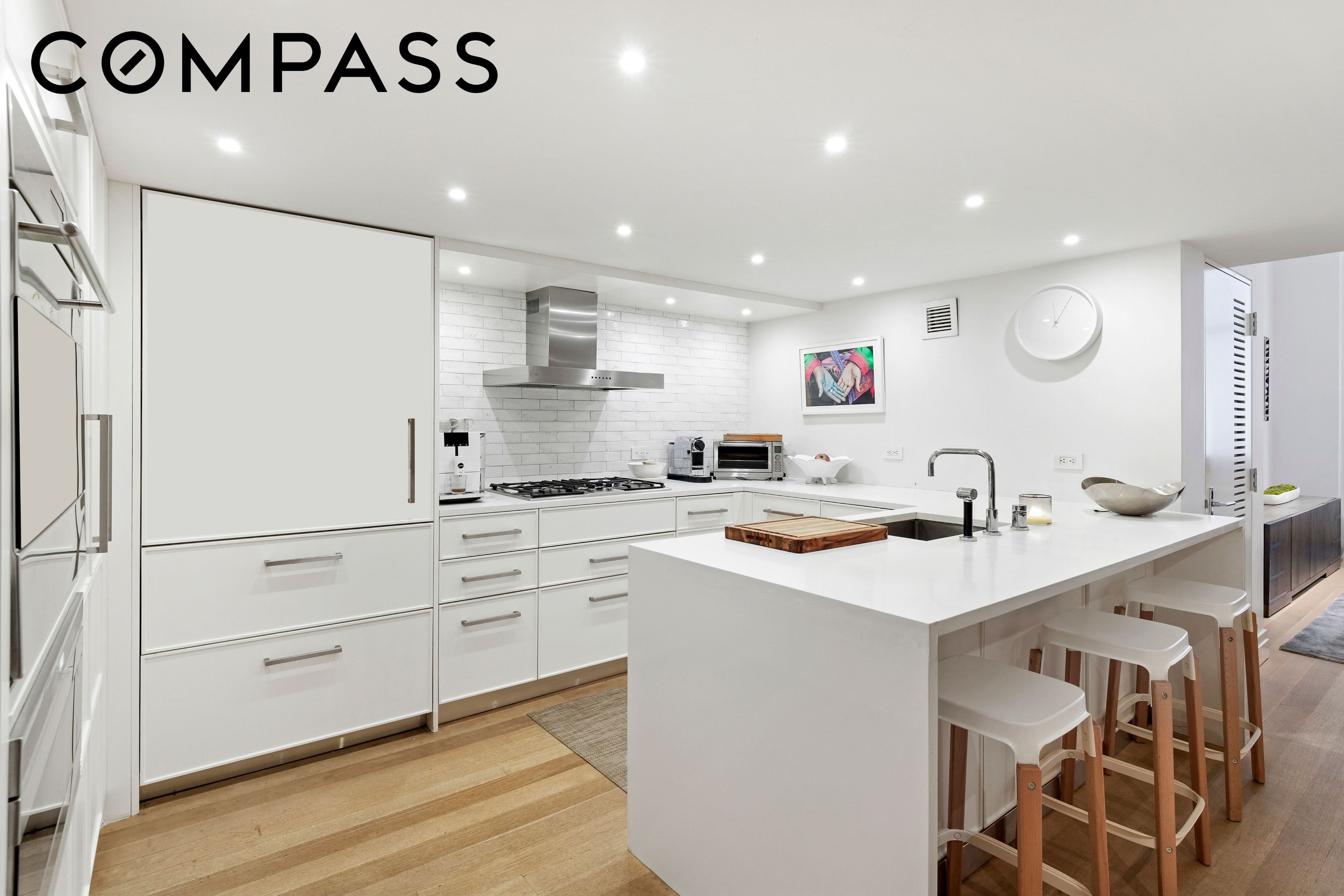 421 Hudson Street 221