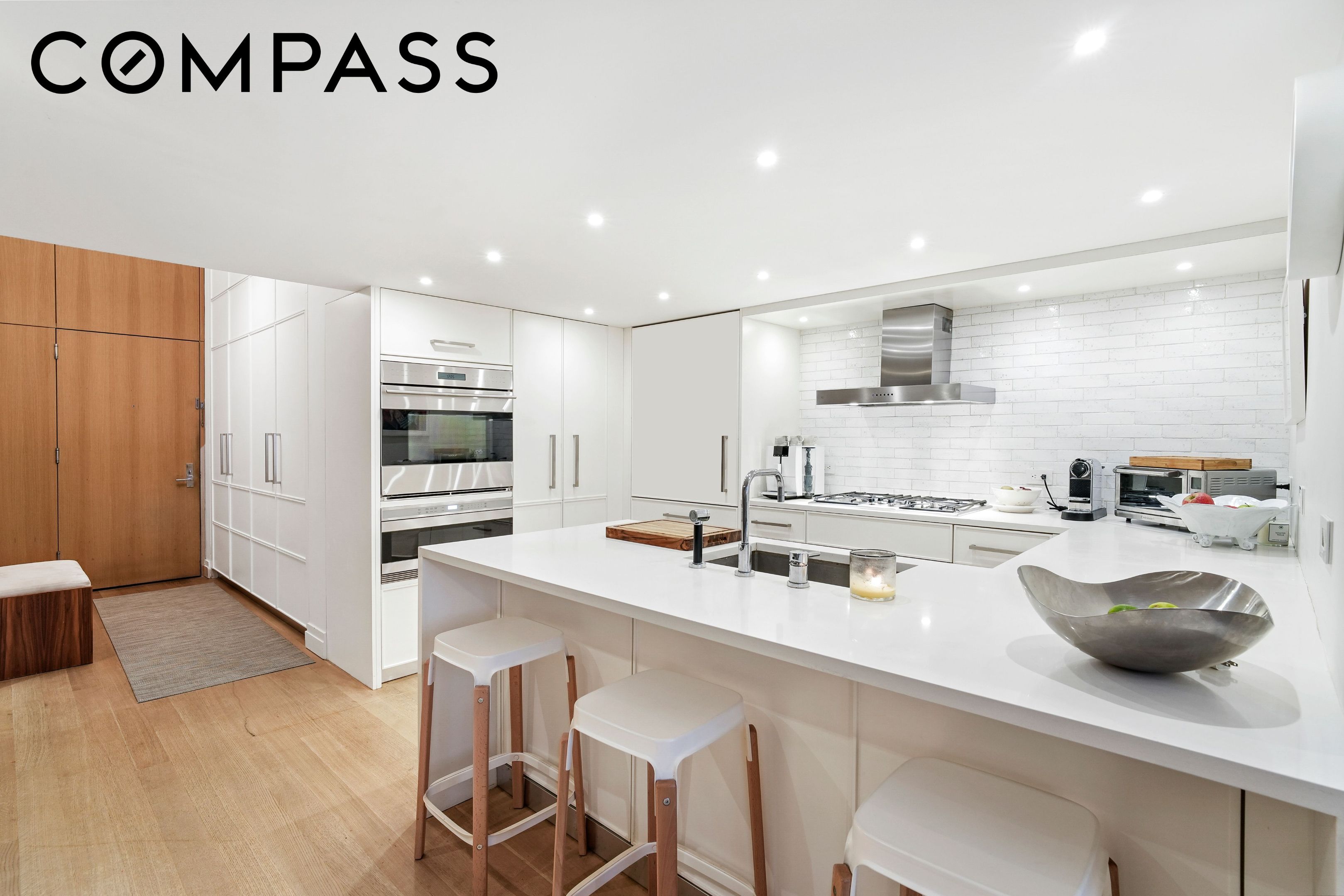 421 Hudson Street 221