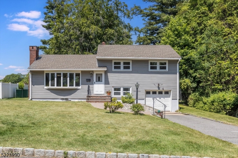48 Bentley Rd